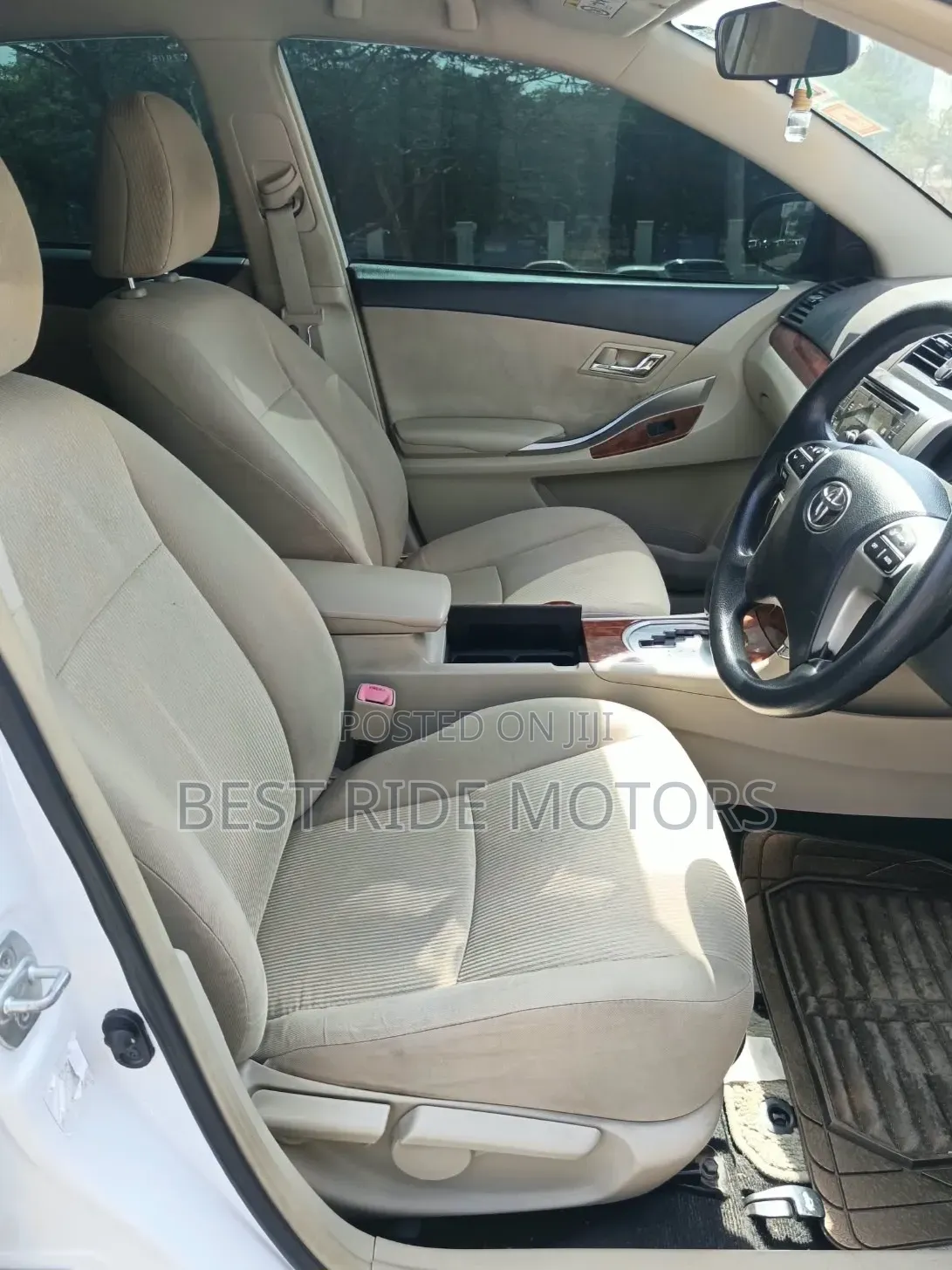 Toyota Premio 1.5 FWD 2014 White
