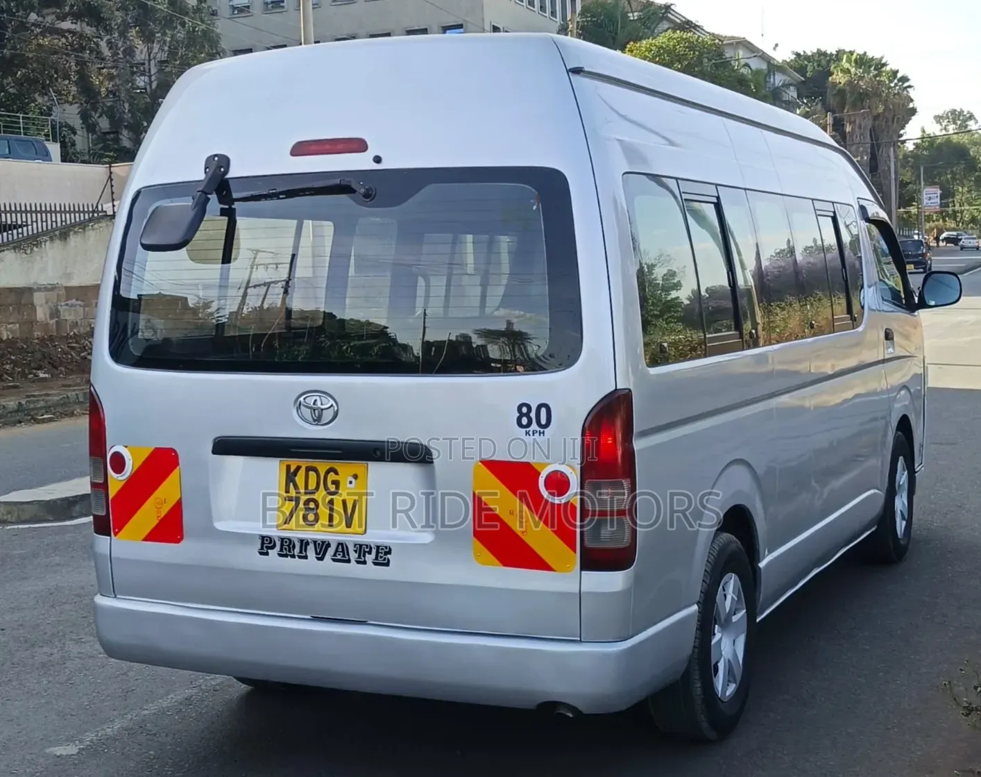 Toyota HiAce 2014 Silver