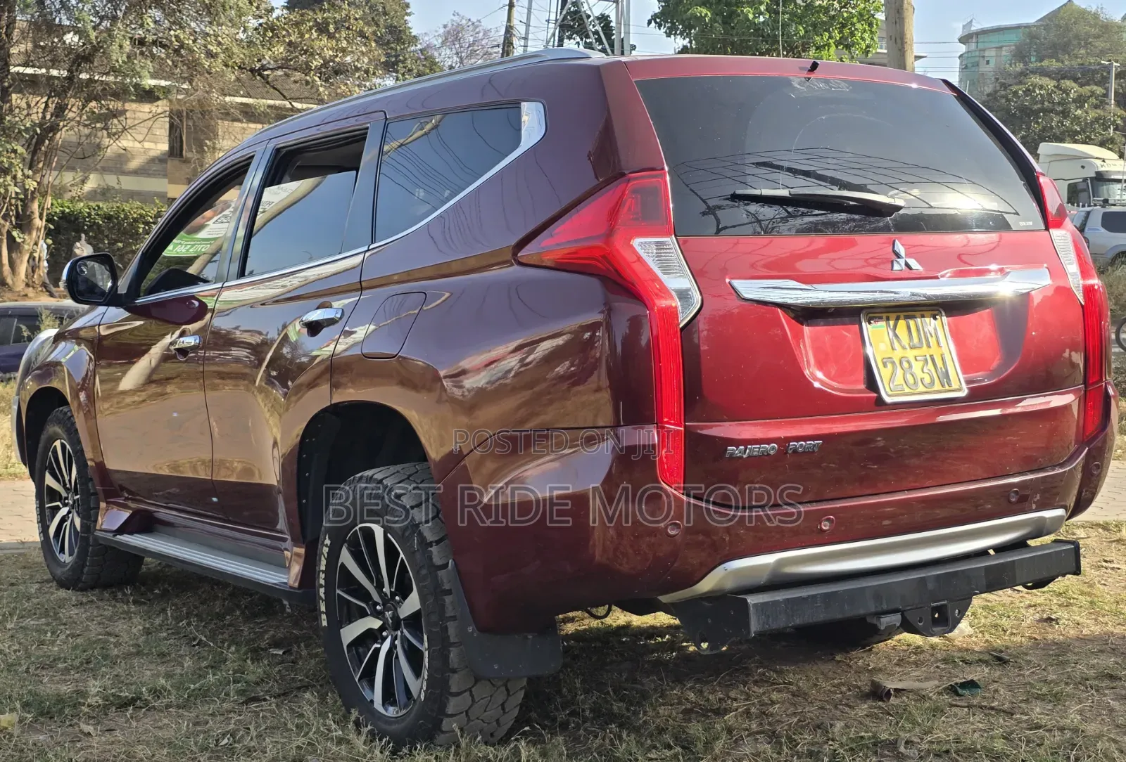 Mitsubishi Pajero Sport GLS 2017 Burgundy