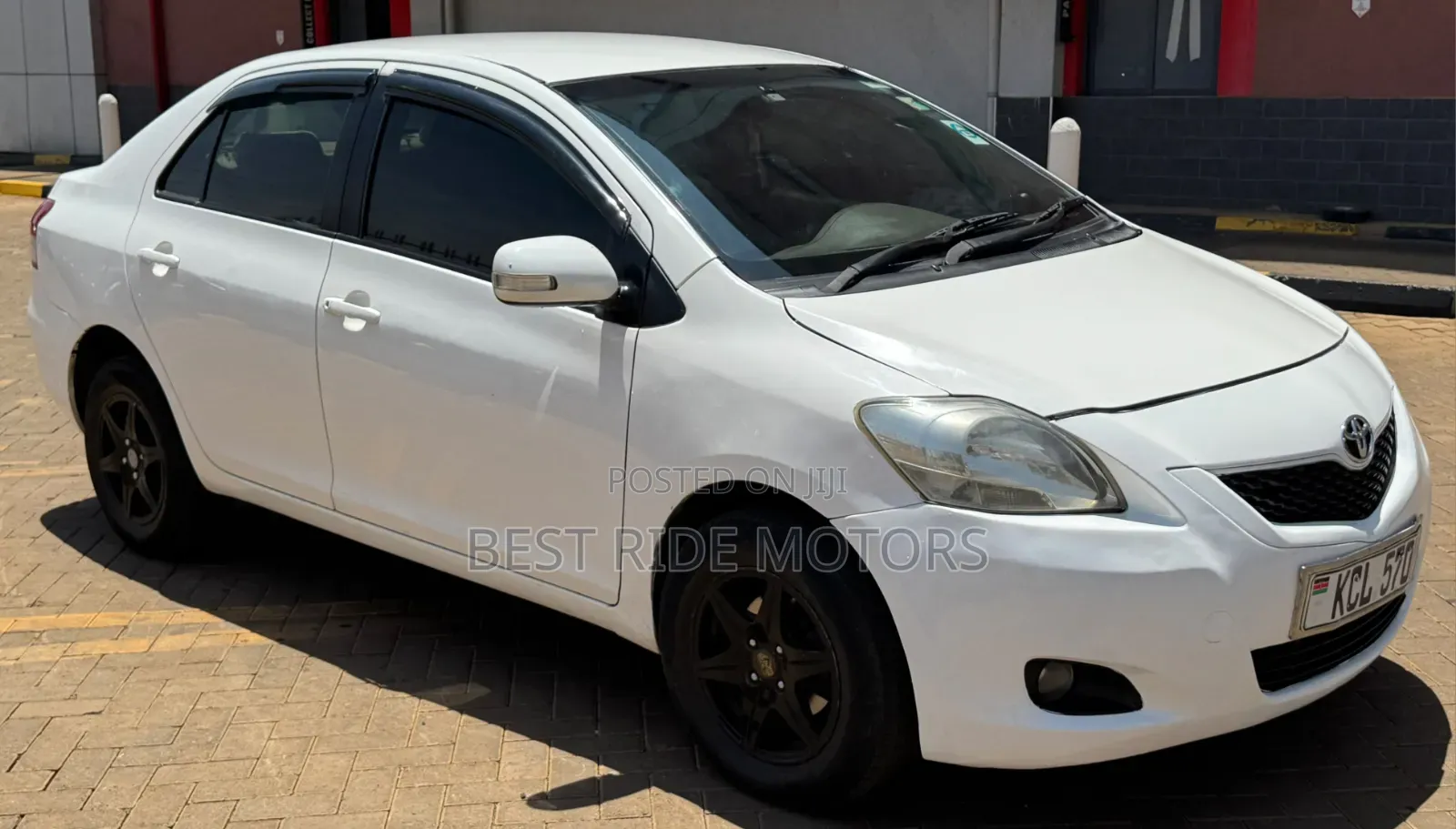 Toyota Belta 2010 White