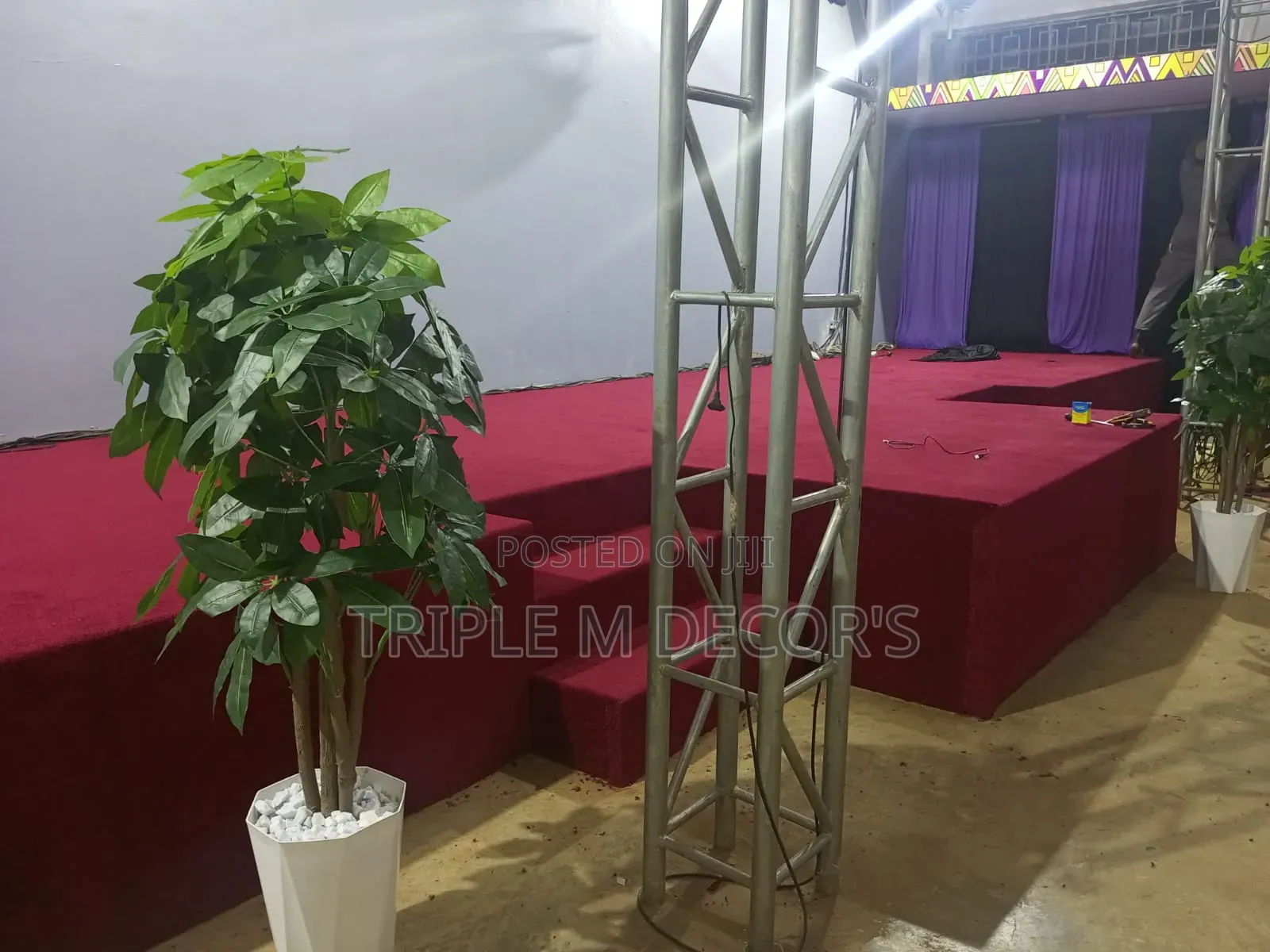 Reverent & Durable 8mm Maroon Carpet for Church Sanctuary Pulpit