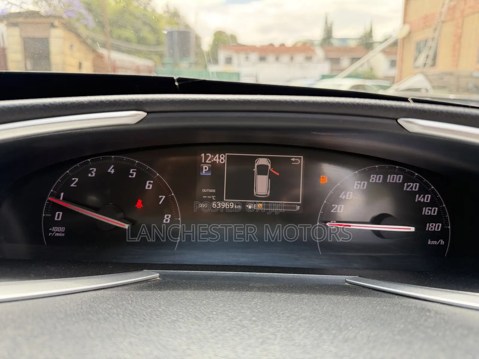 Toyota Sienta 2018