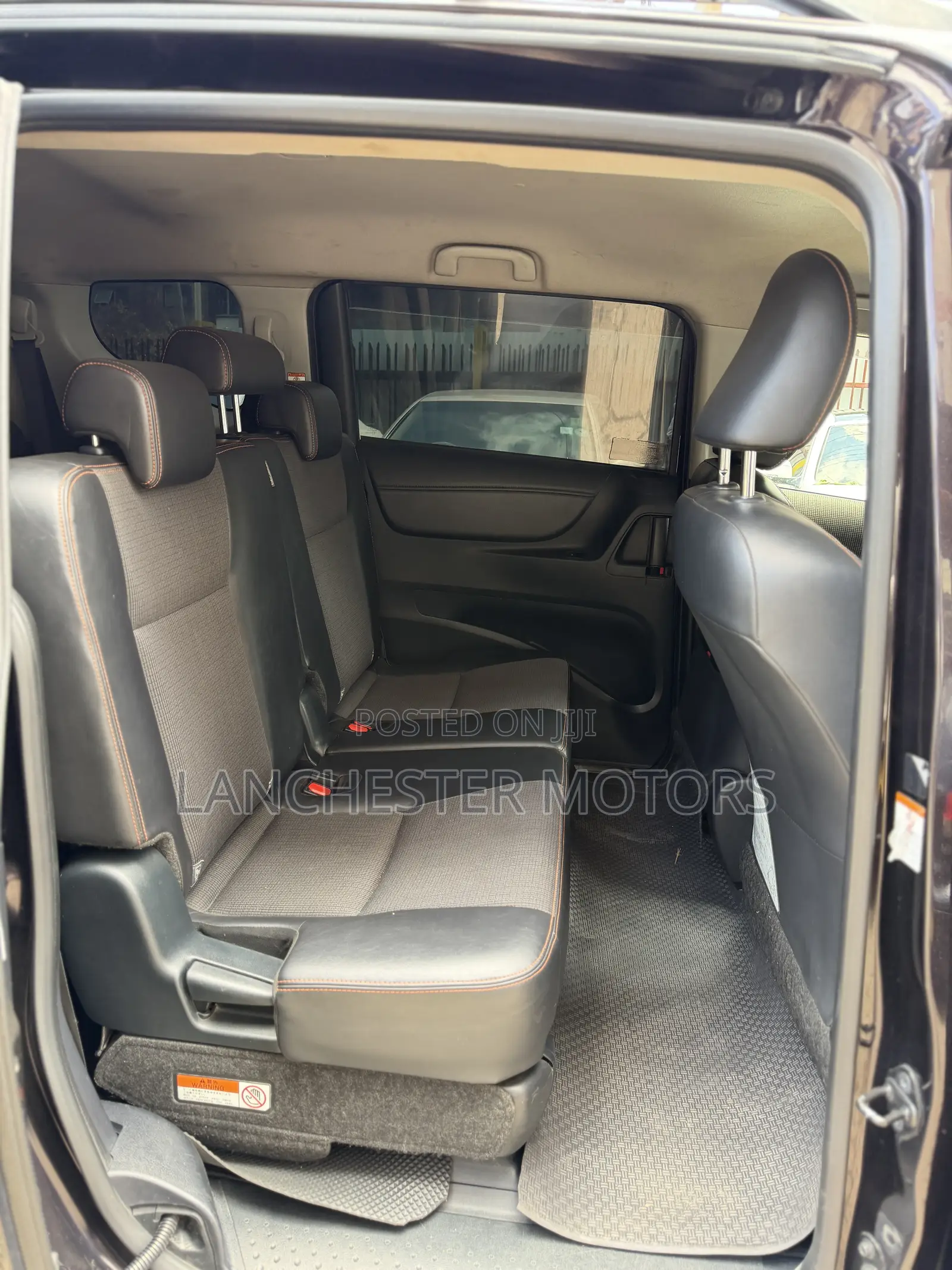 Toyota Sienta 2018