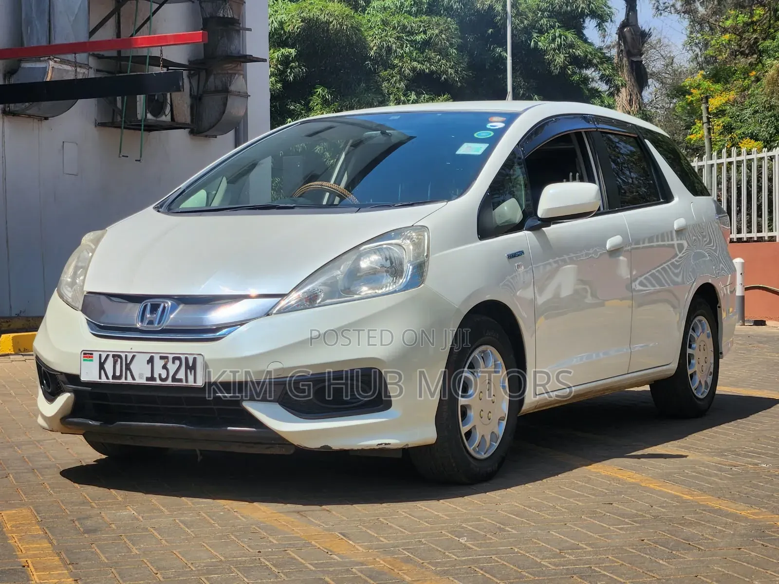 Honda Shuttle 1.5 Hybrid 2WD 2015 Pearl