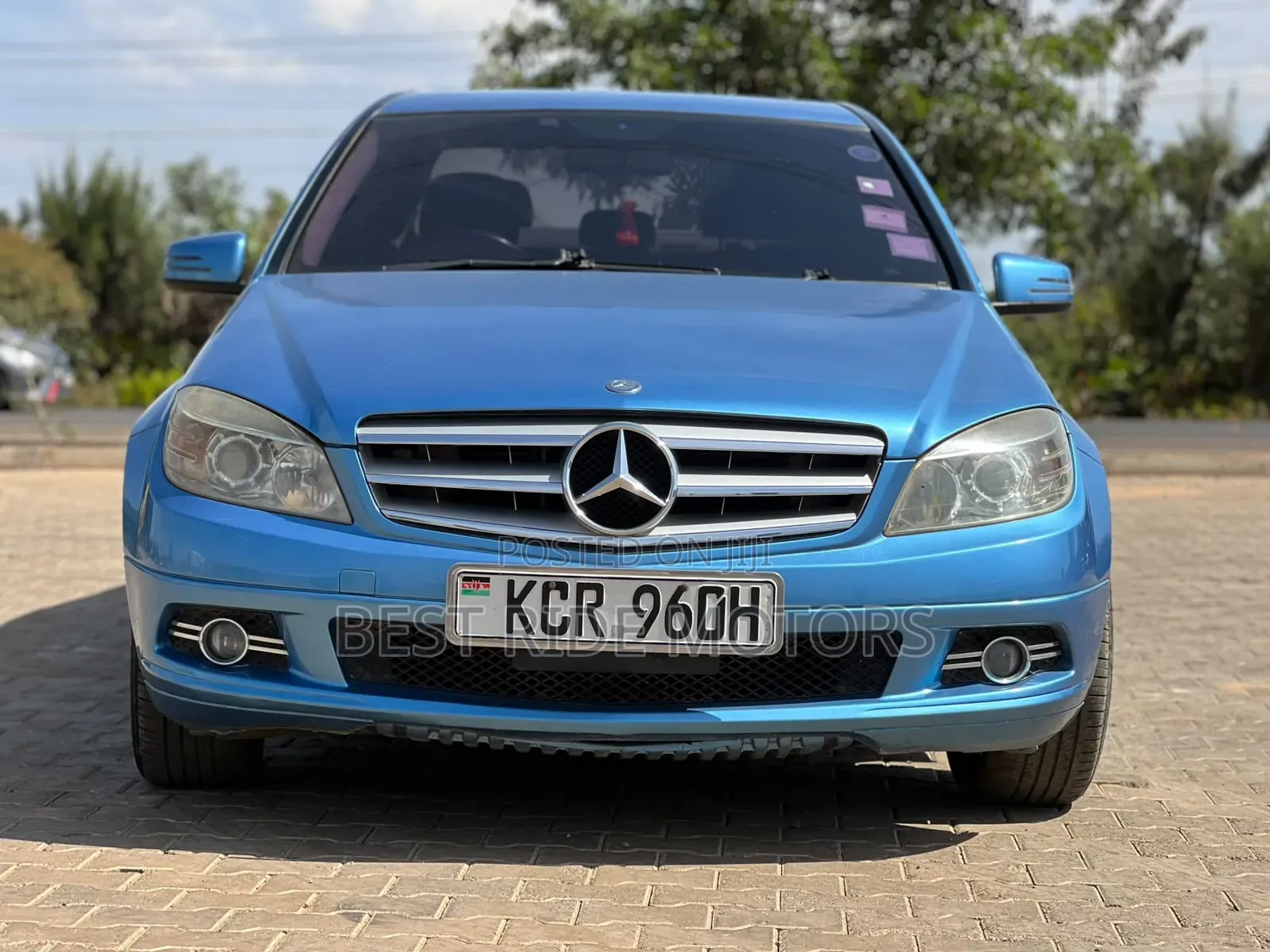 Mercedes-Benz C250 2010 Blue