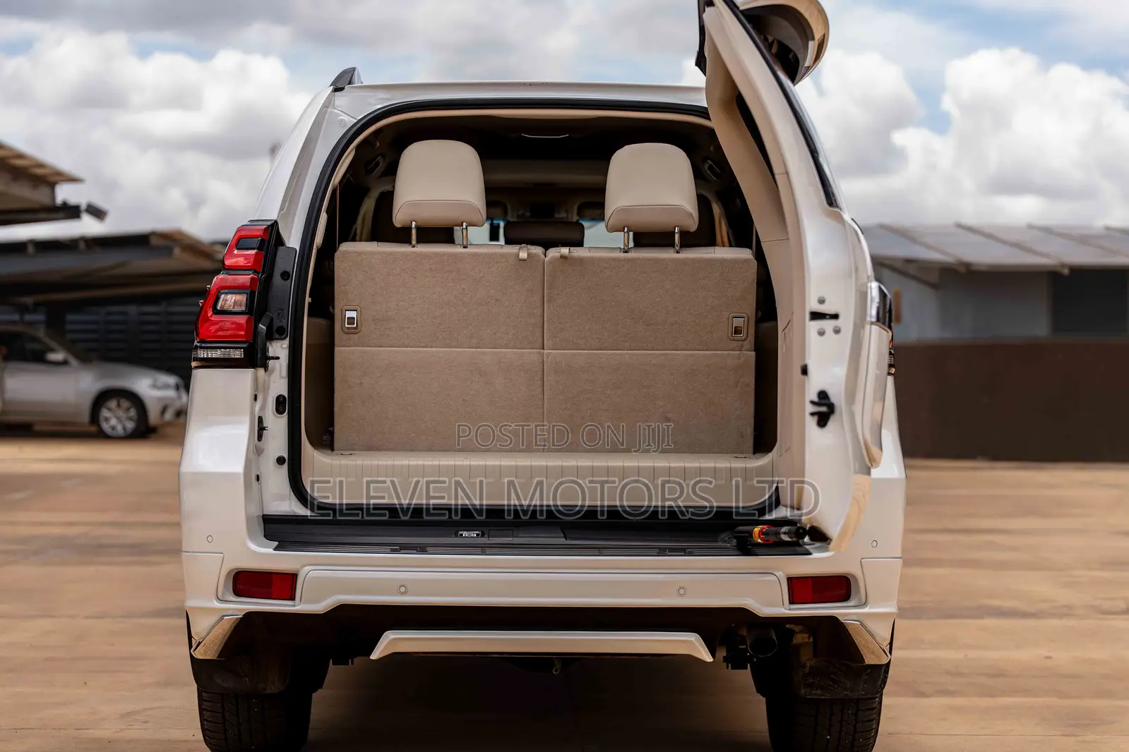 Toyota Land Cruiser Prado 2021 White