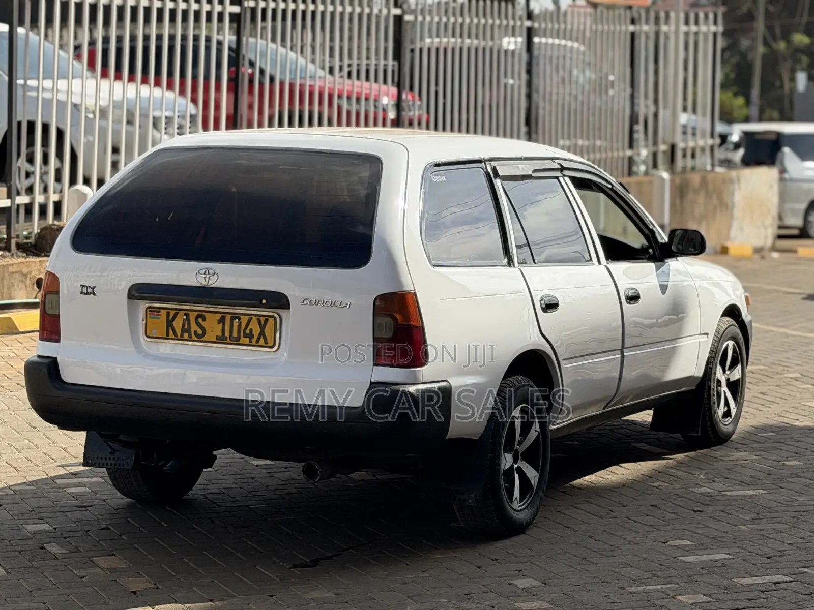 Toyota Corolla 2000 White