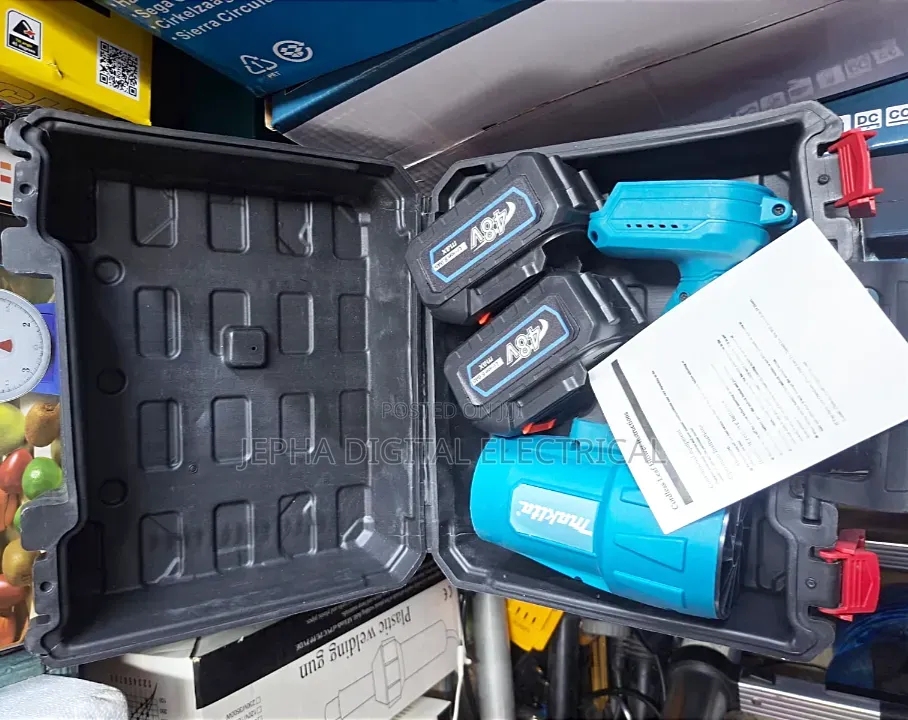 Makita Cordless Blower