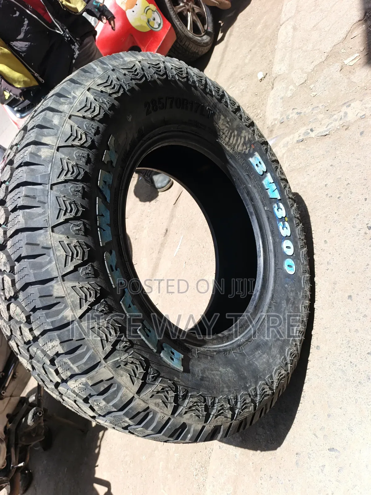 285/70r17 Bearway a/T