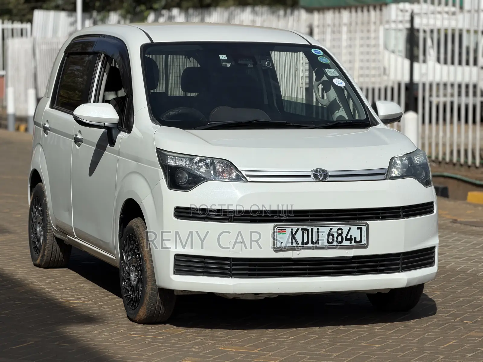 Toyota Spade 2019 White