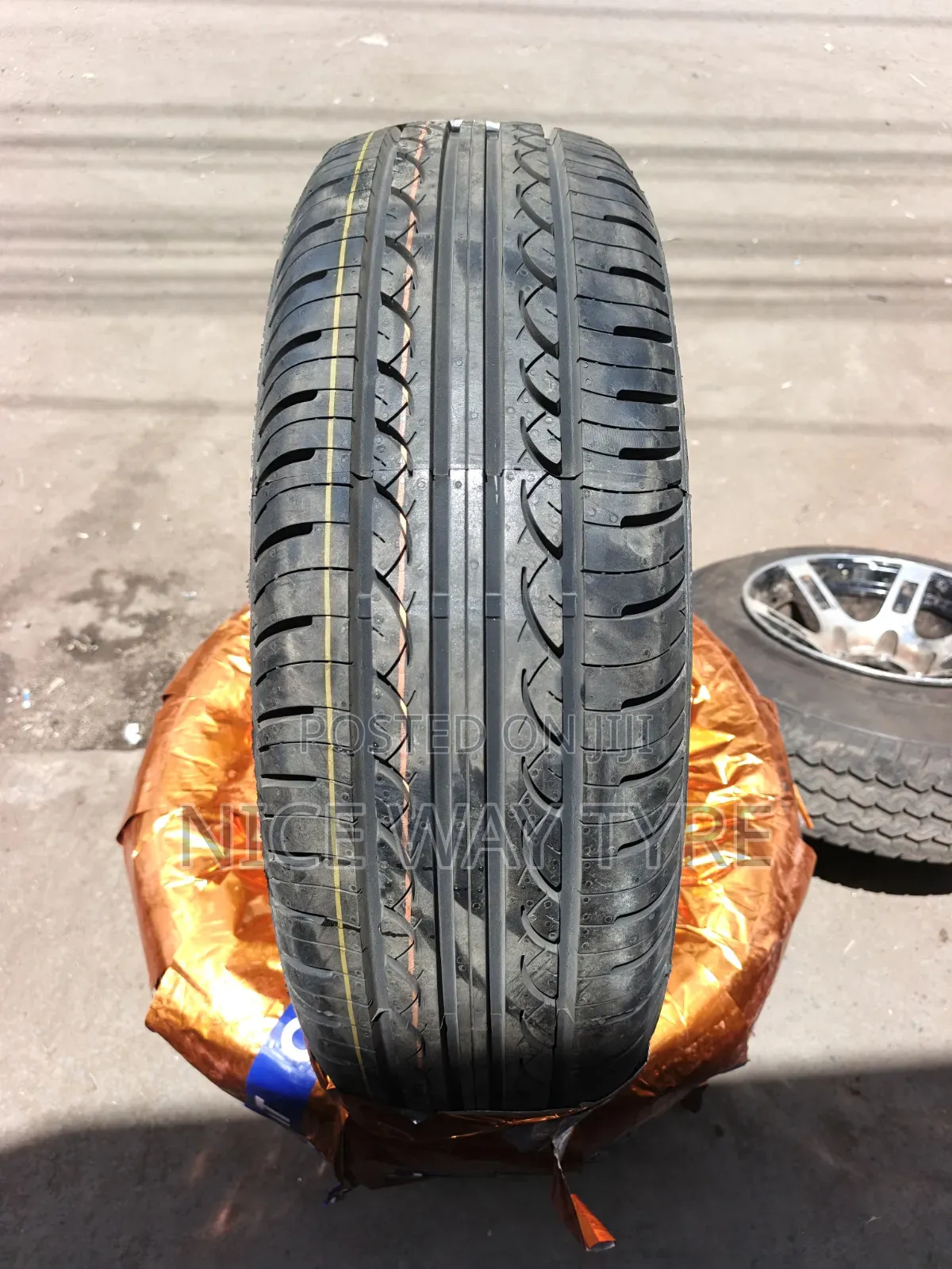 185/70r14 Ceat Millaze