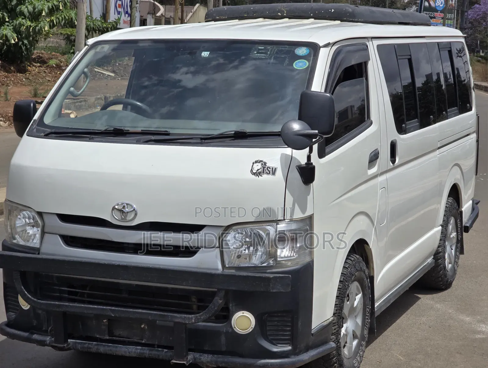 Toyota HiAce 2015 Beige
