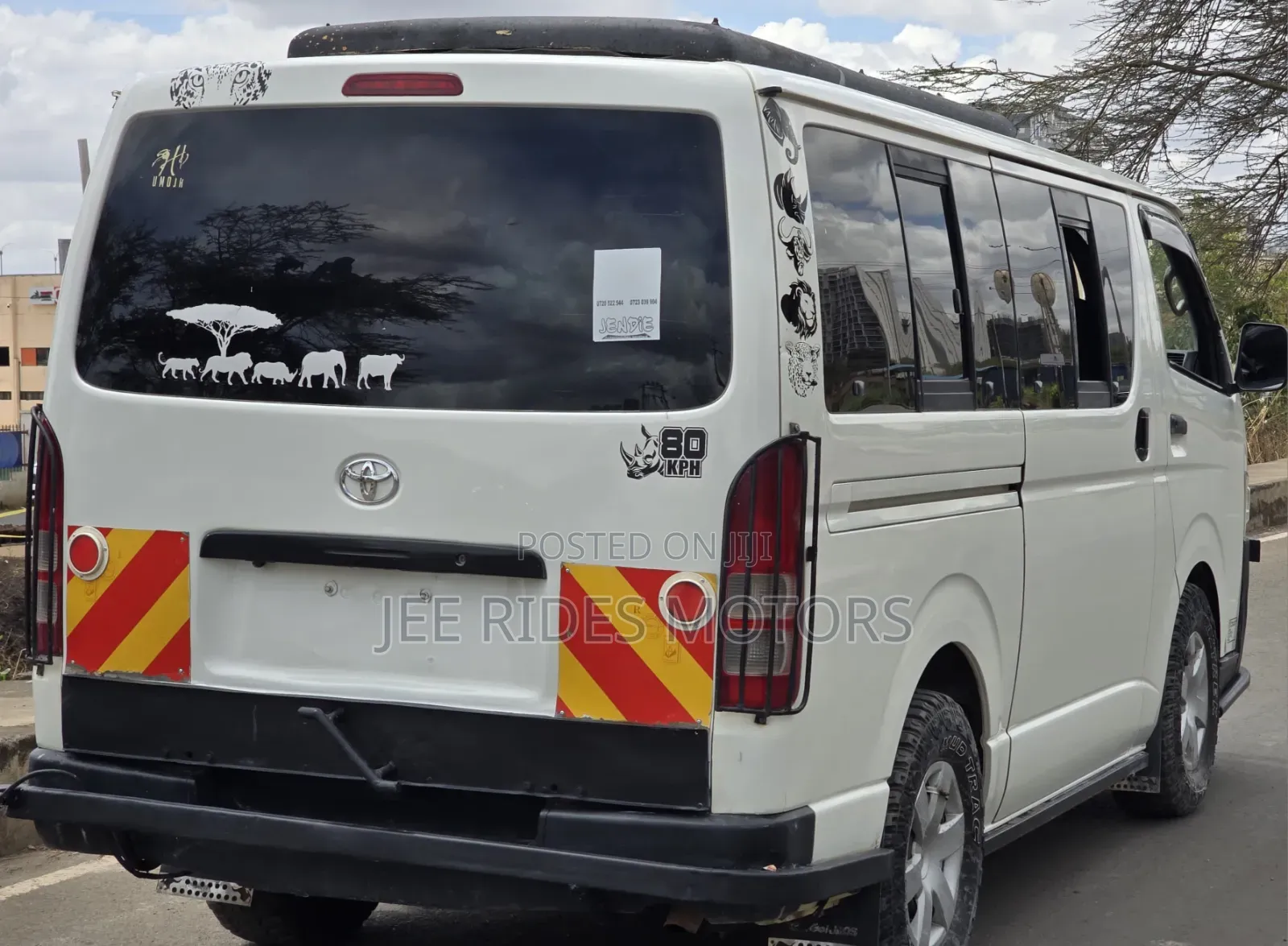 Toyota HiAce 2015 Beige
