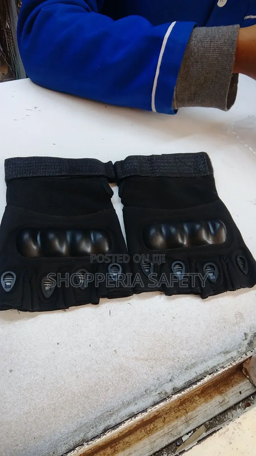 Black Tactical Gloves