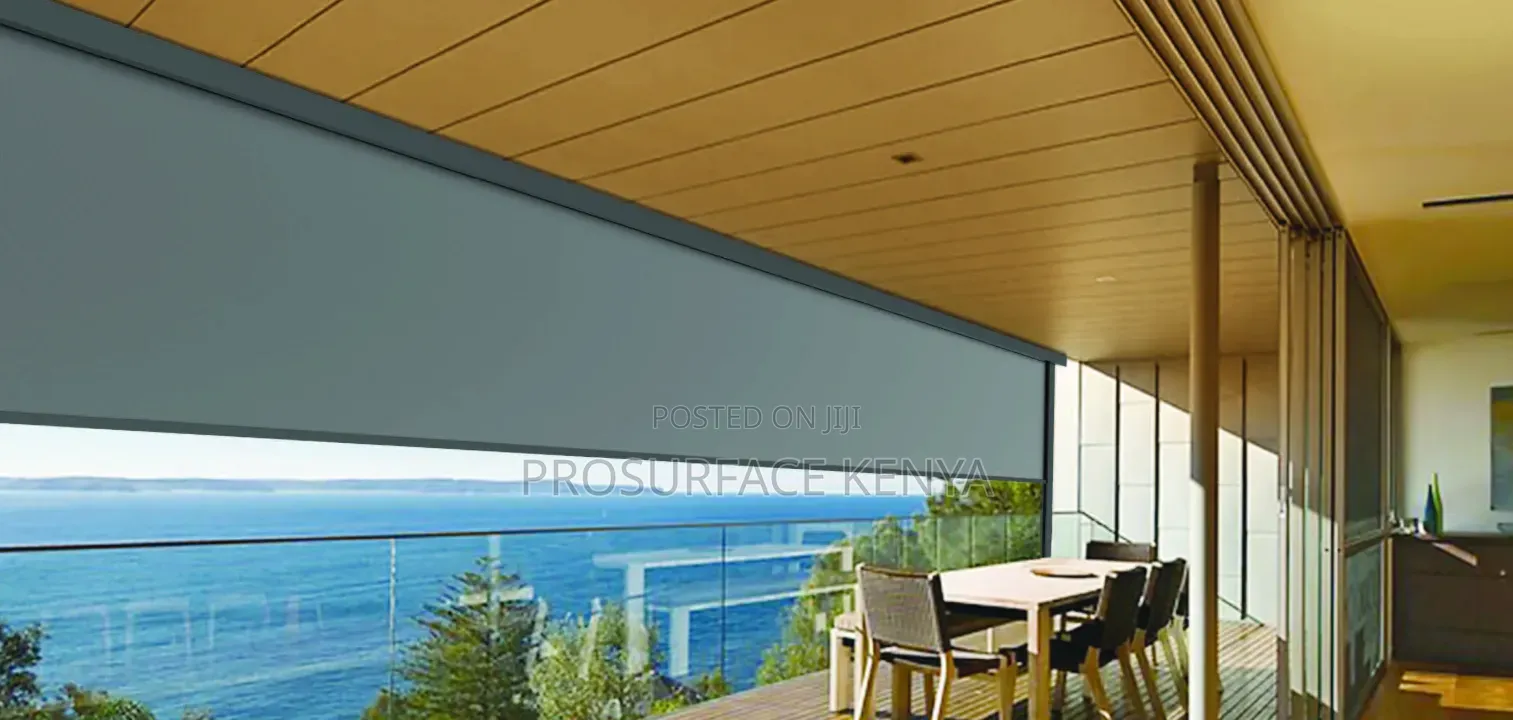 Modern Sunscreen Roller Window Blinds – Stylish Sun & Glare Control