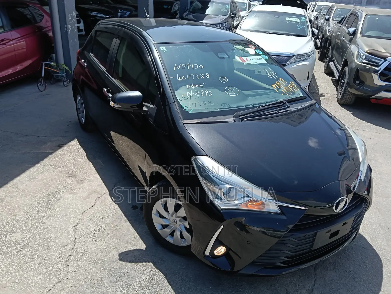 Toyota Vitz 1.3 FWD 5dr 2019 Black