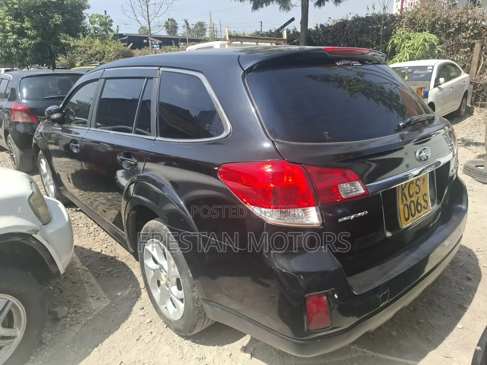 Subaru Outback 2011 Black