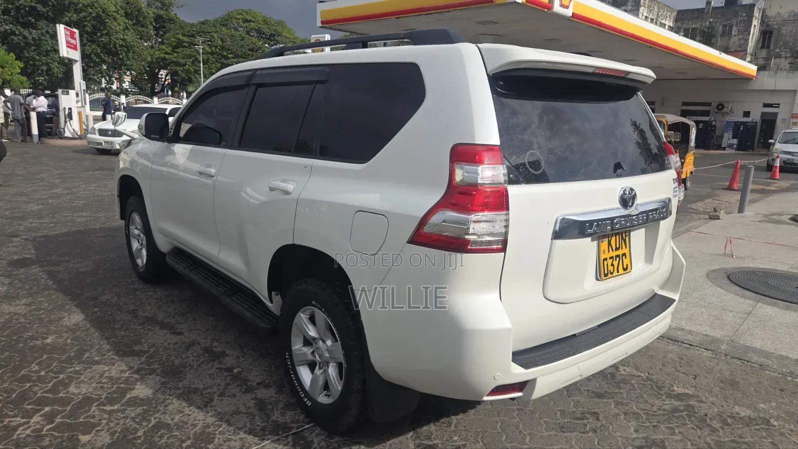 Toyota Land Cruiser Prado 2016 White