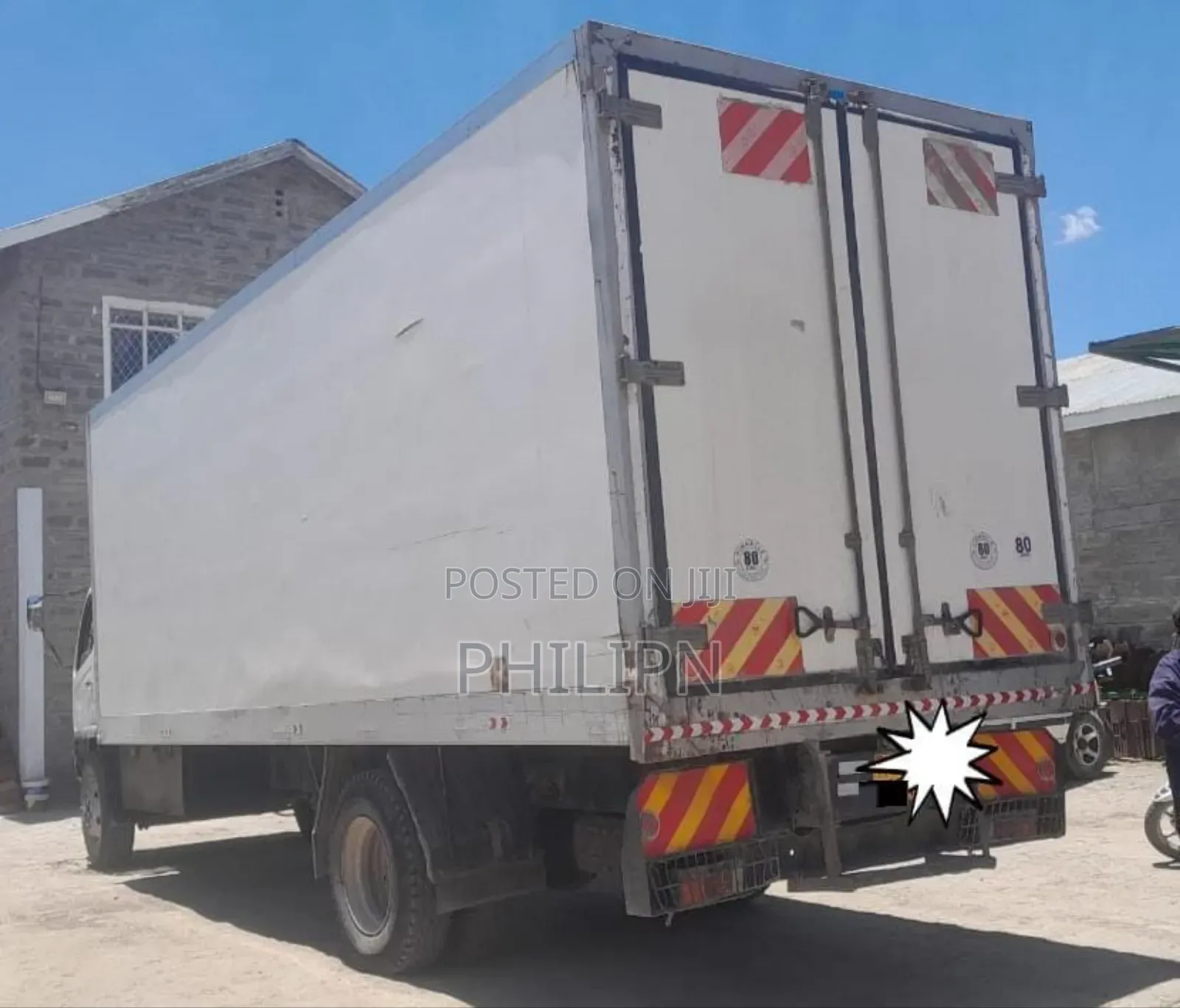 Mitsubishi Fuso Truck 2006 White