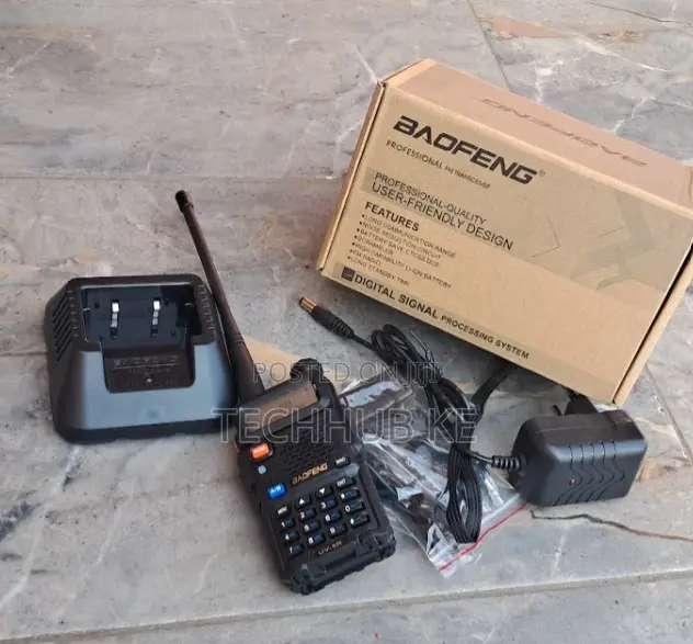 UV-5R Portable Baofeng UHF Dual-Band FM Ham Walkie Talkie Long Range