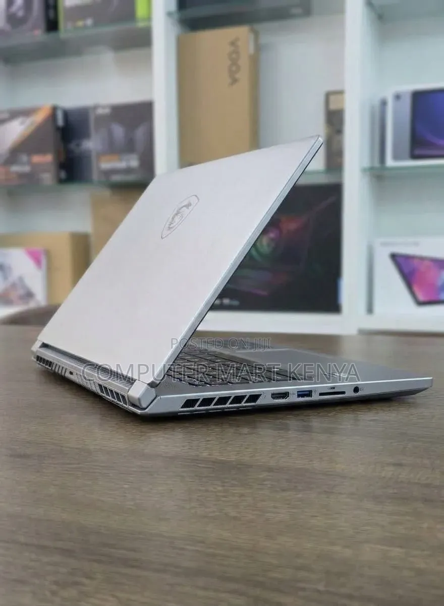 New Laptop MSI GS66 Stealth 10SGS 16GB Intel Core i7 SSD 512GB