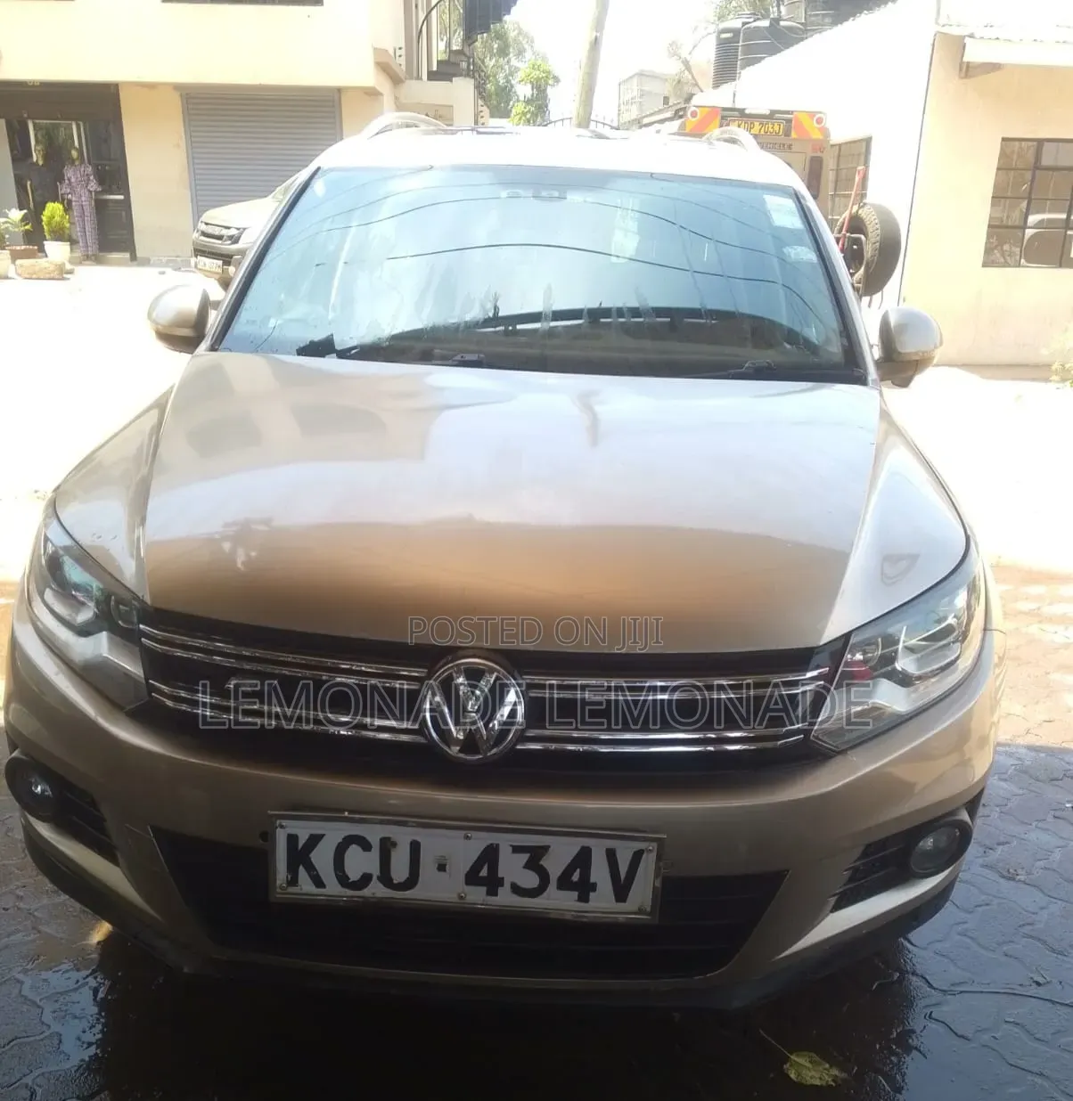 Volkswagen Tiguan 2.0 S 2012 Gold