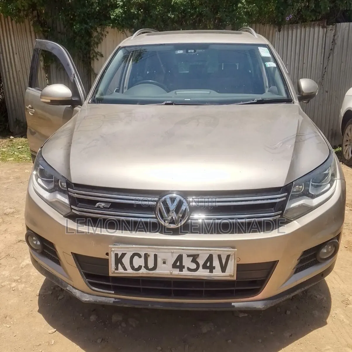 Volkswagen Tiguan 2.0 S 2012 Gold