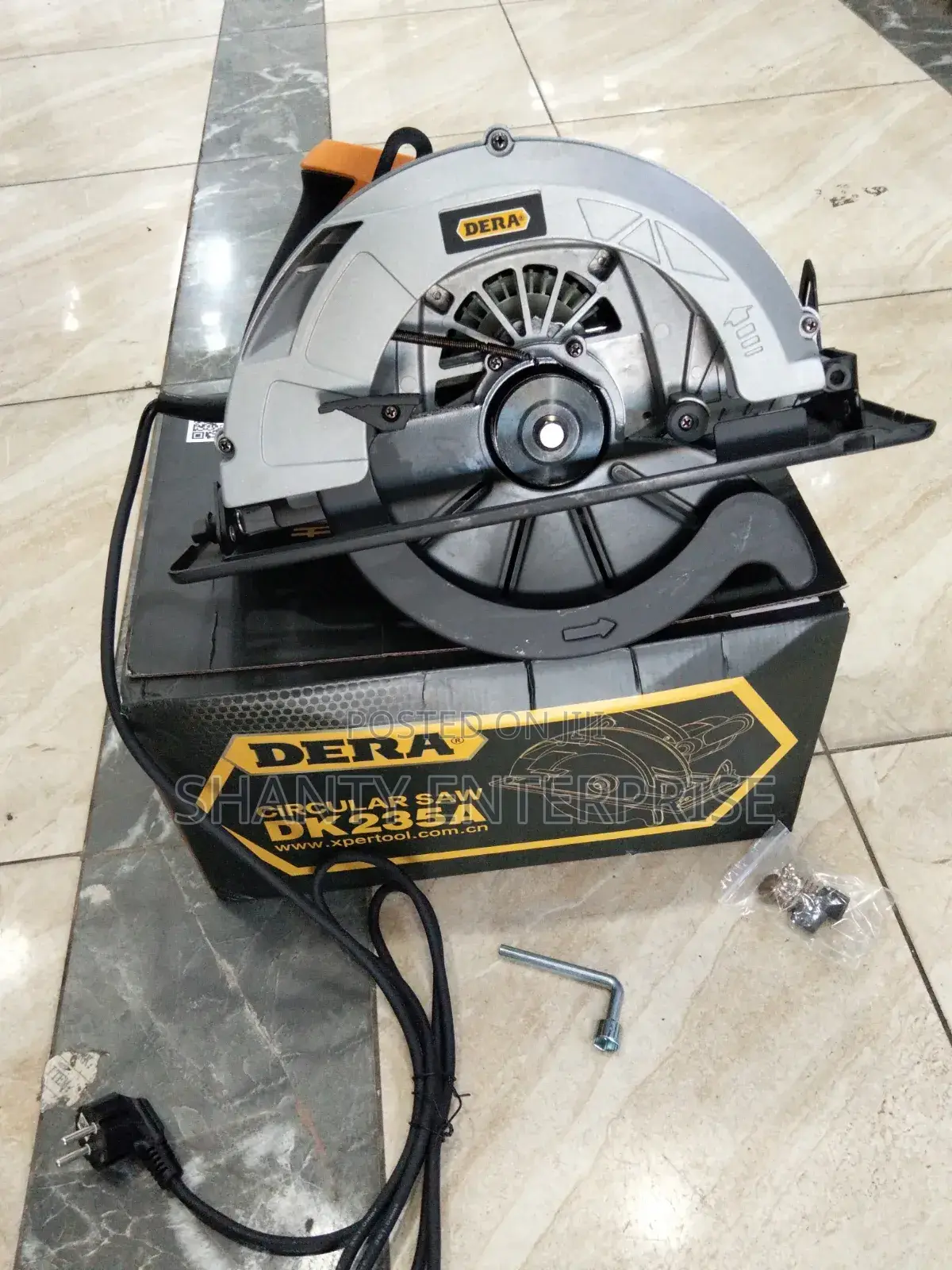 Dera 9" Circular Saw