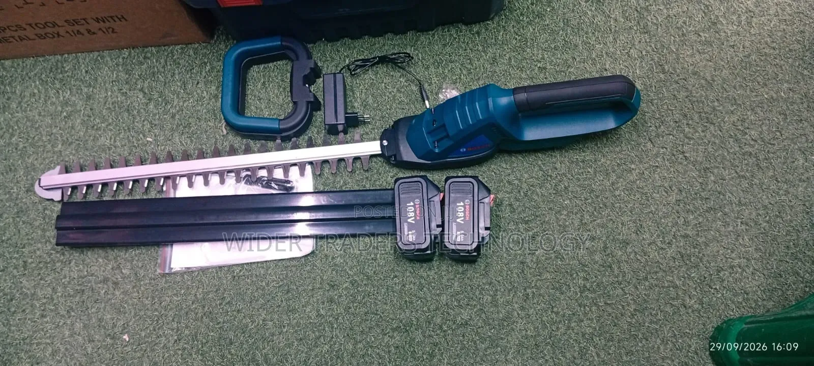 Cordless Bosch Hedge Trimmer