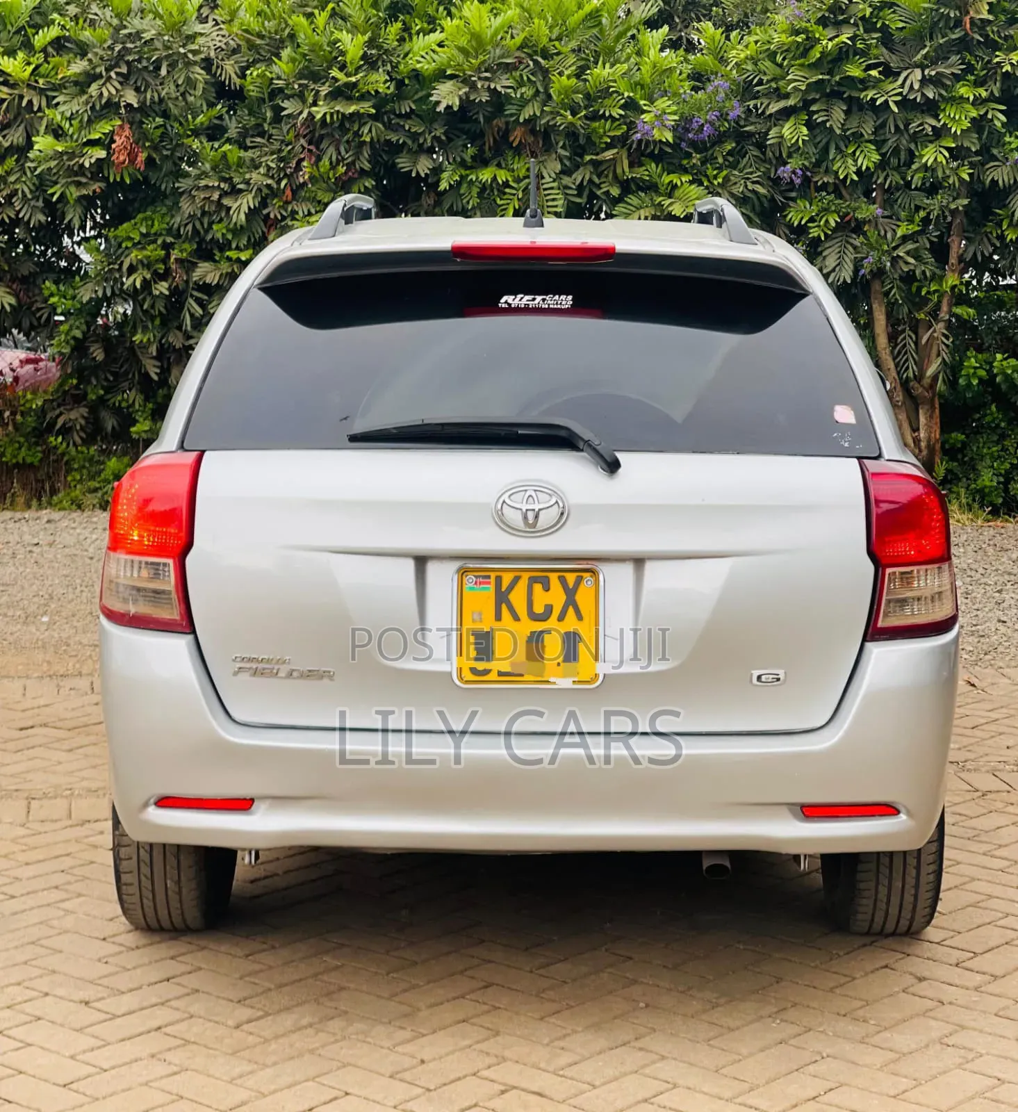 Toyota Corolla Fielder 2013 Silver