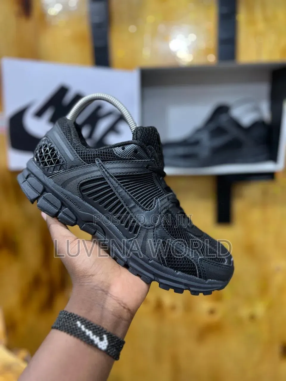 Nike Vomero 5