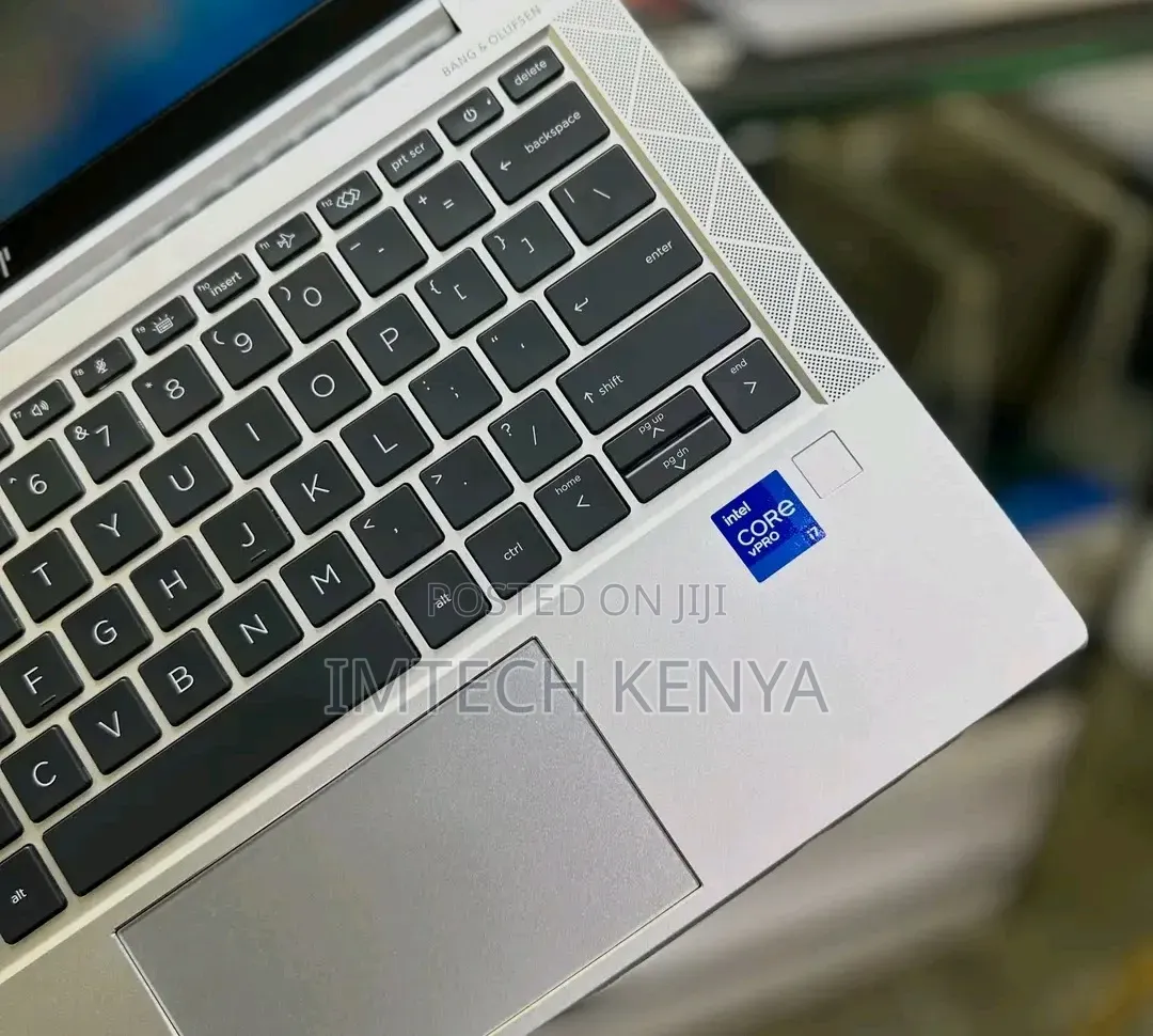 Laptop HP EliteBook 830 G8 16GB Intel Core i7 SSD 512GB