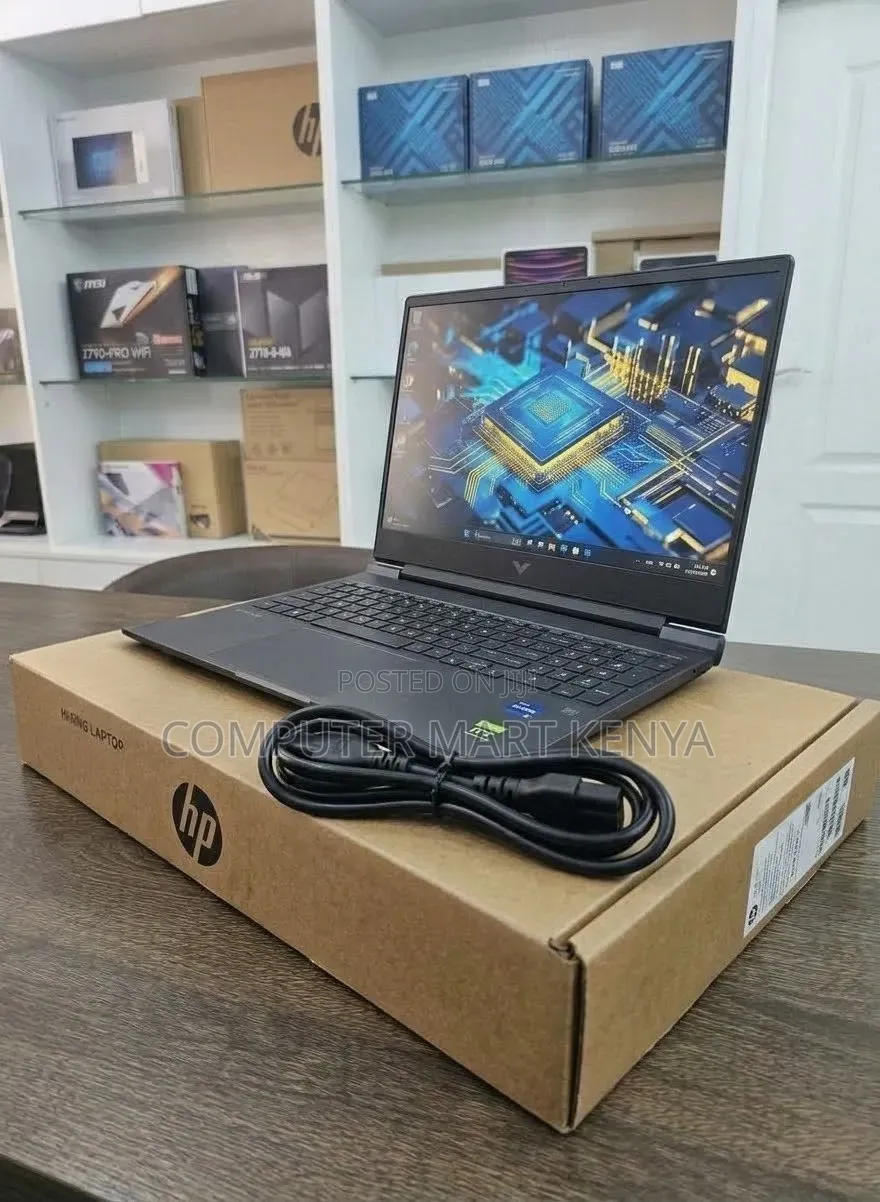 New Laptop HP Victus 15 16GB Intel Core i7 SSD 512GB