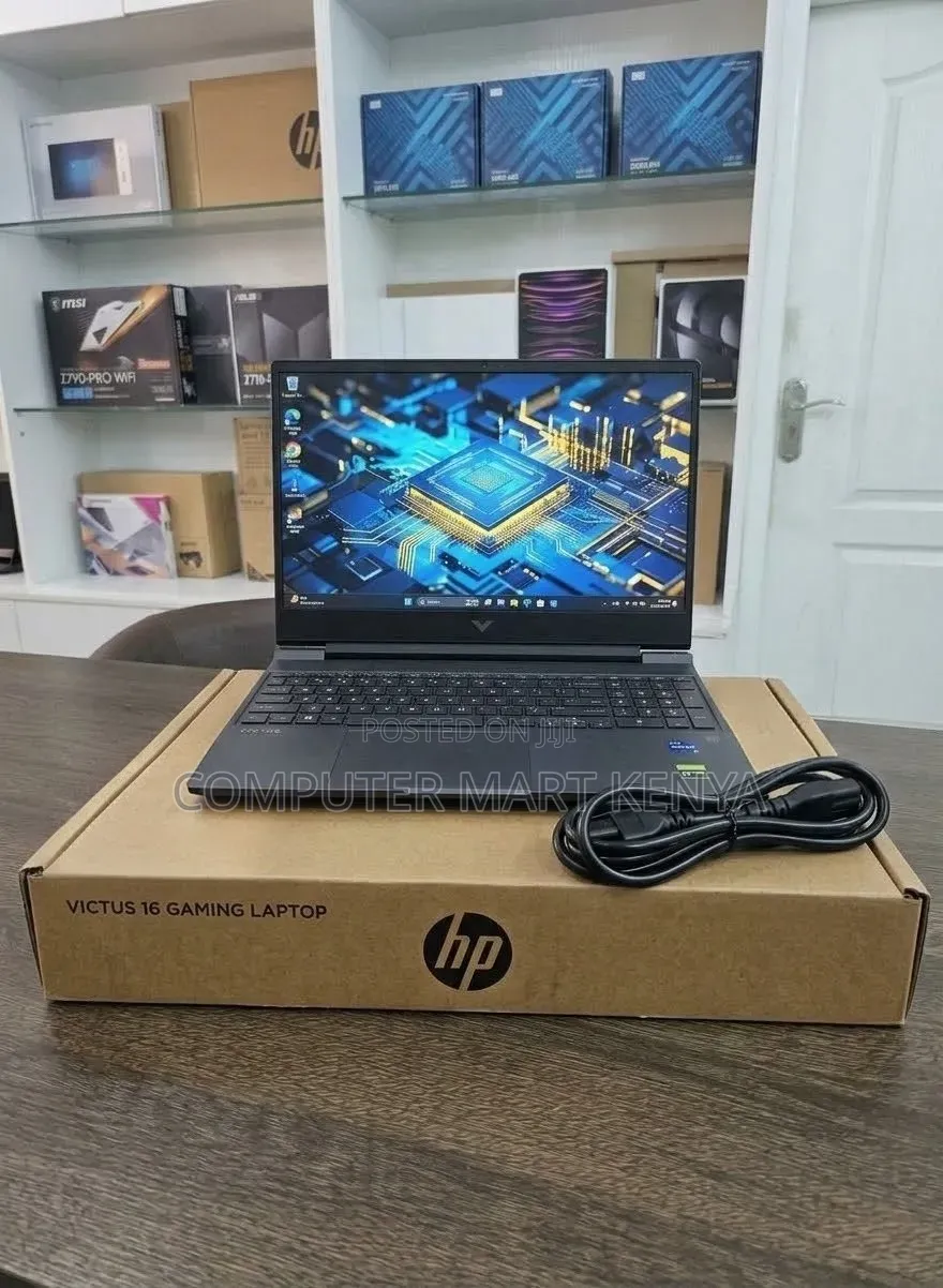 New Laptop HP Victus 15 16GB Intel Core i7 SSD 512GB