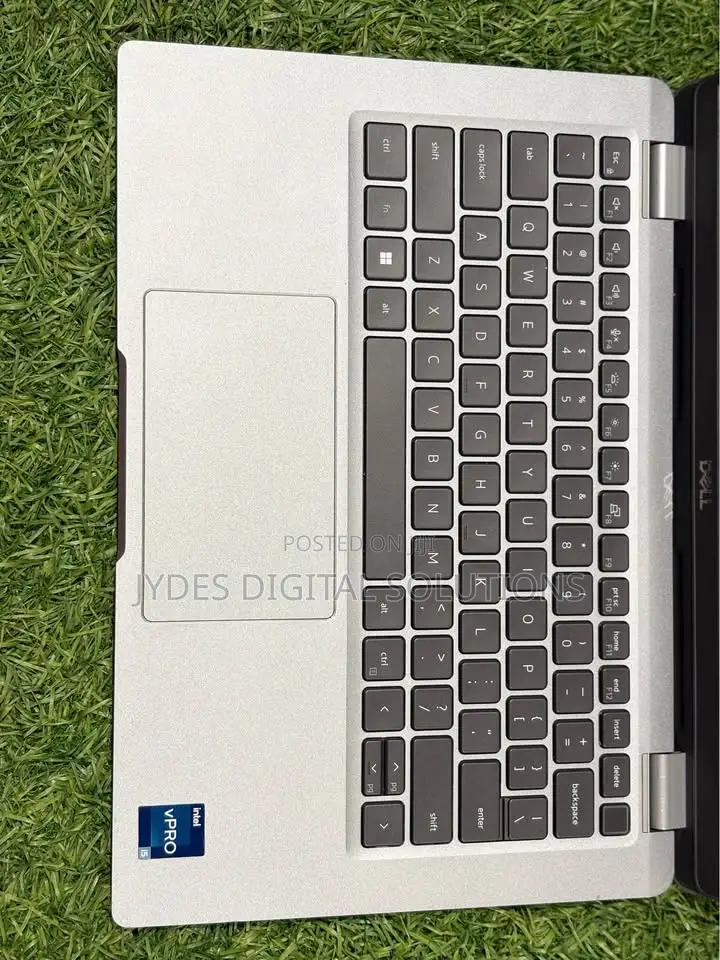 Laptop Dell Latitude 5330 16GB Intel Core i5 SSD 256GB