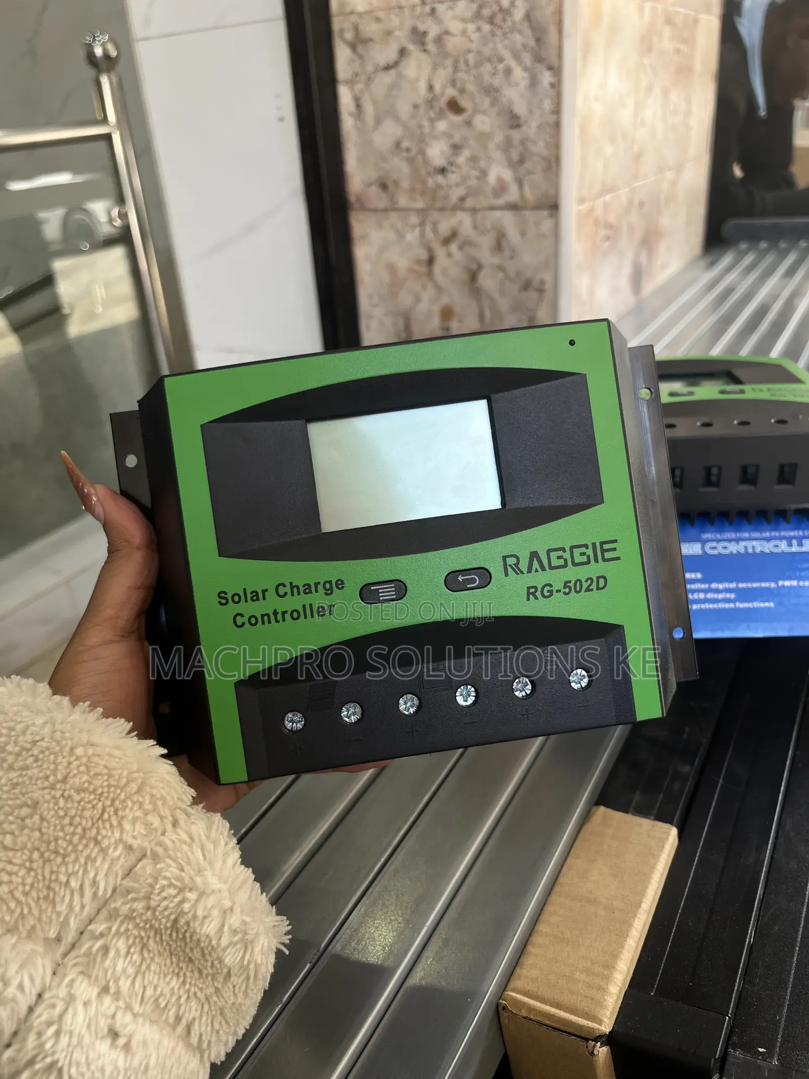 60a RAGGIE Solar Charge Controller