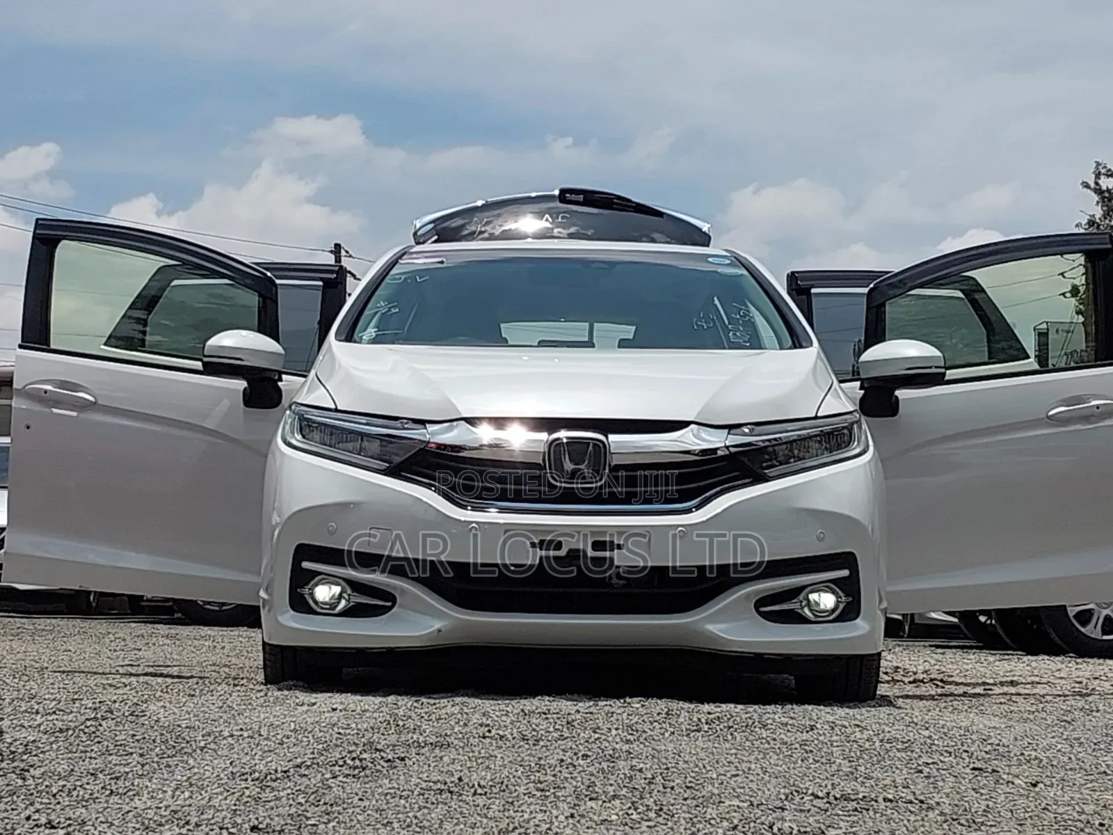 Honda Fit Shuttle 2019 Pearl