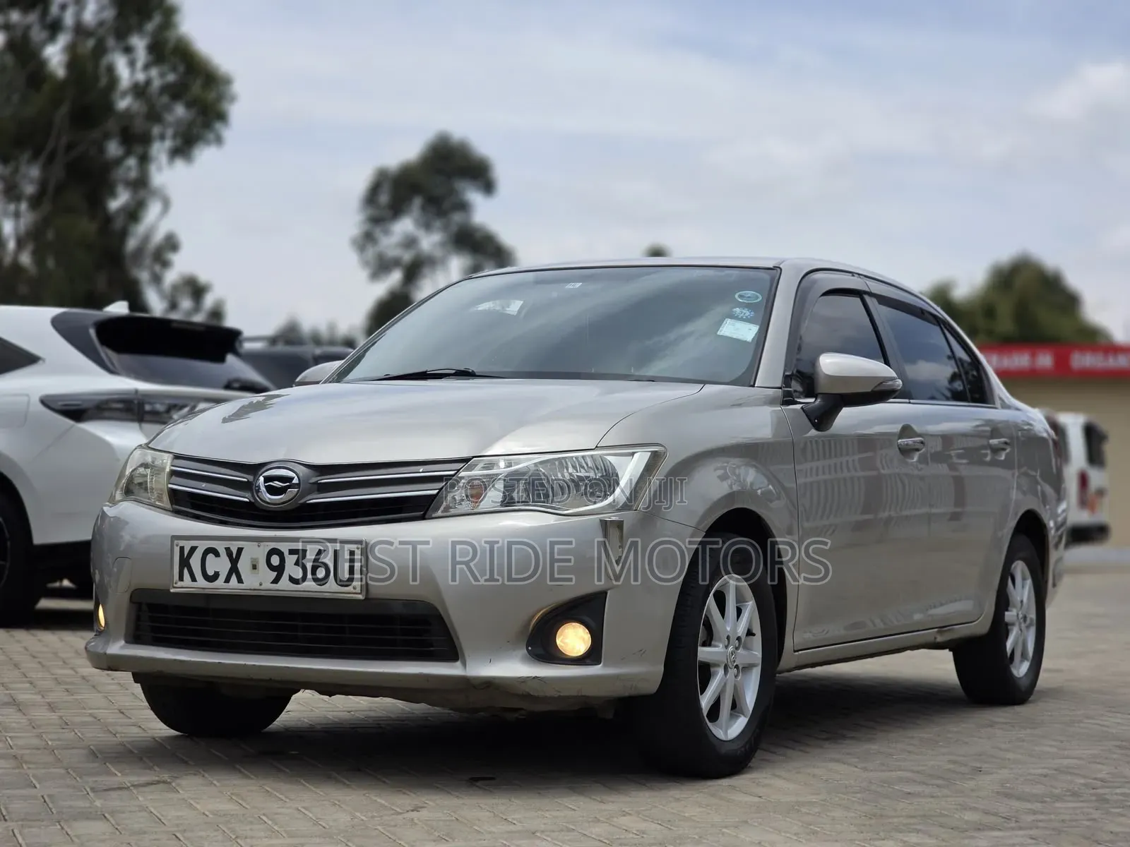 Toyota Axio 1.5 G 2WD 2013