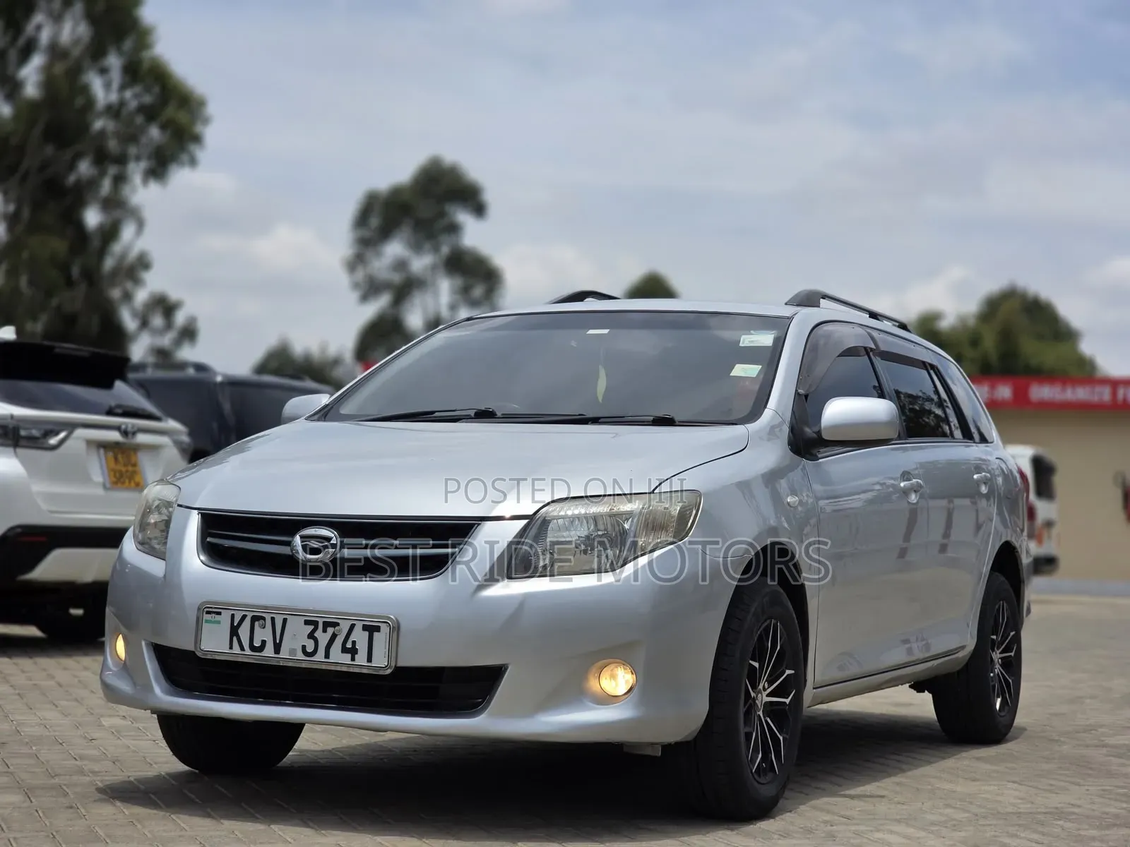 Toyota Corolla Fielder 1.5 Petrol FWD 2012