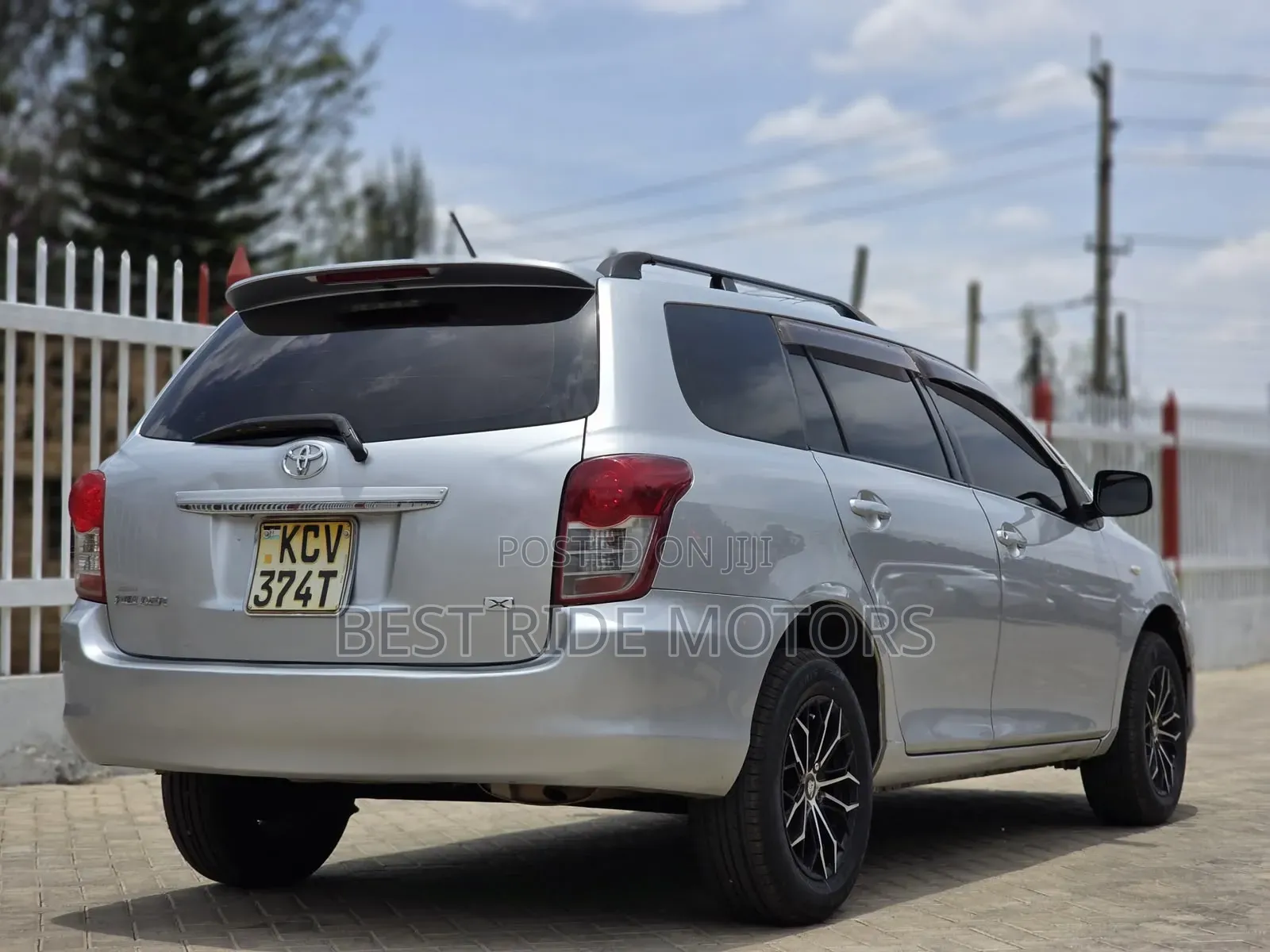 Toyota Corolla Fielder 1.5 Petrol FWD 2012