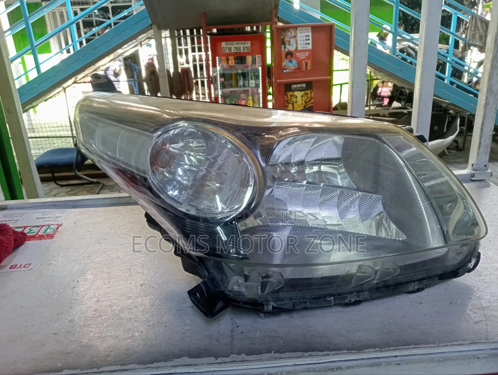 Toyota Ist 2015 Xenon Headlight