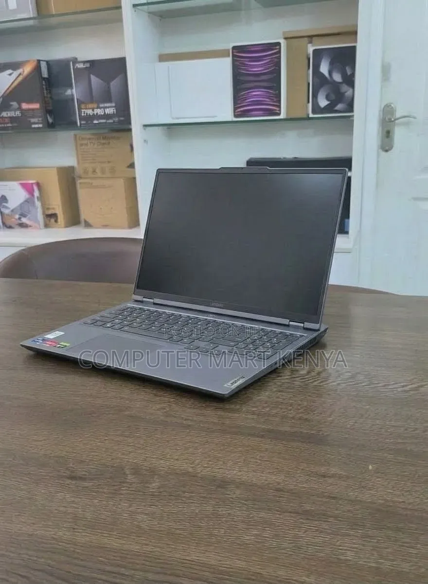 New Laptop Lenovo Legion 5 16GB Intel Core i7 SSD 512GB
