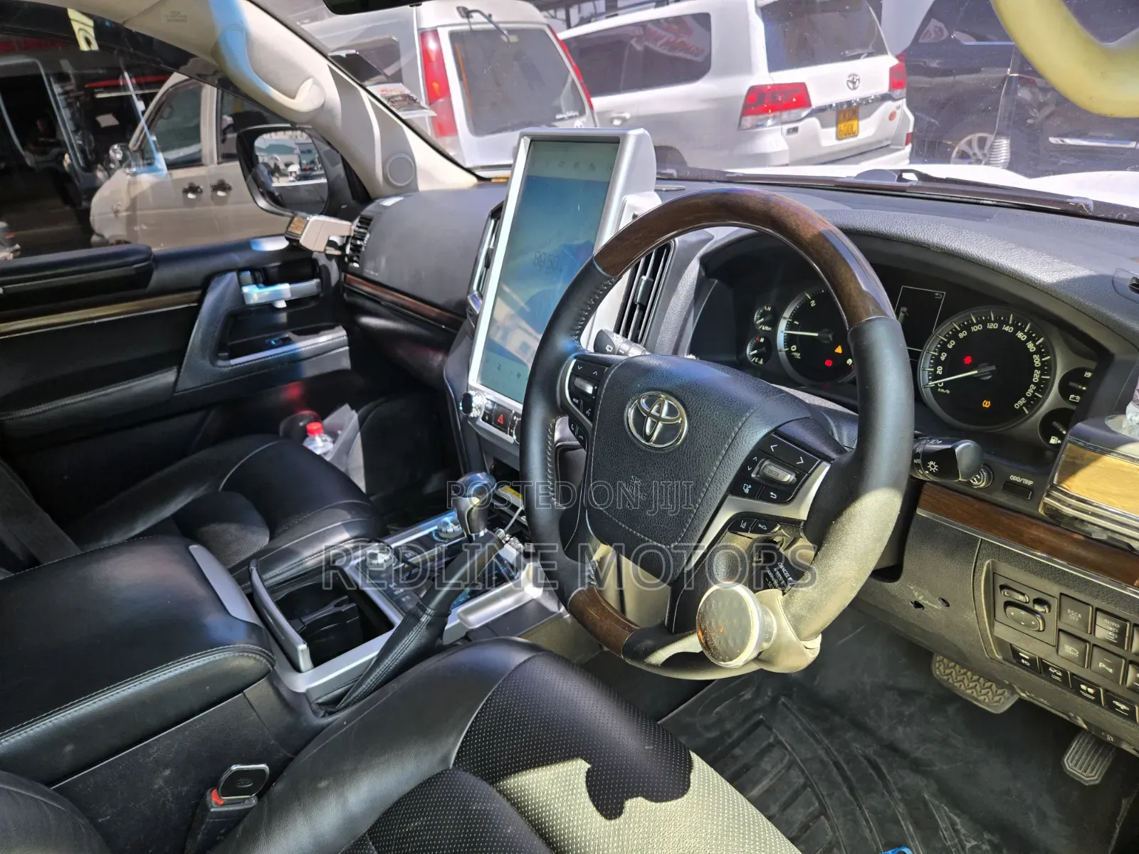 Toyota Land Cruiser 2018 White
