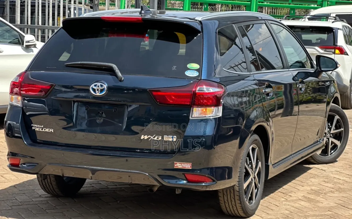 Toyota Corolla Fielder 1.5 Hybrid FWD 2019 Black
