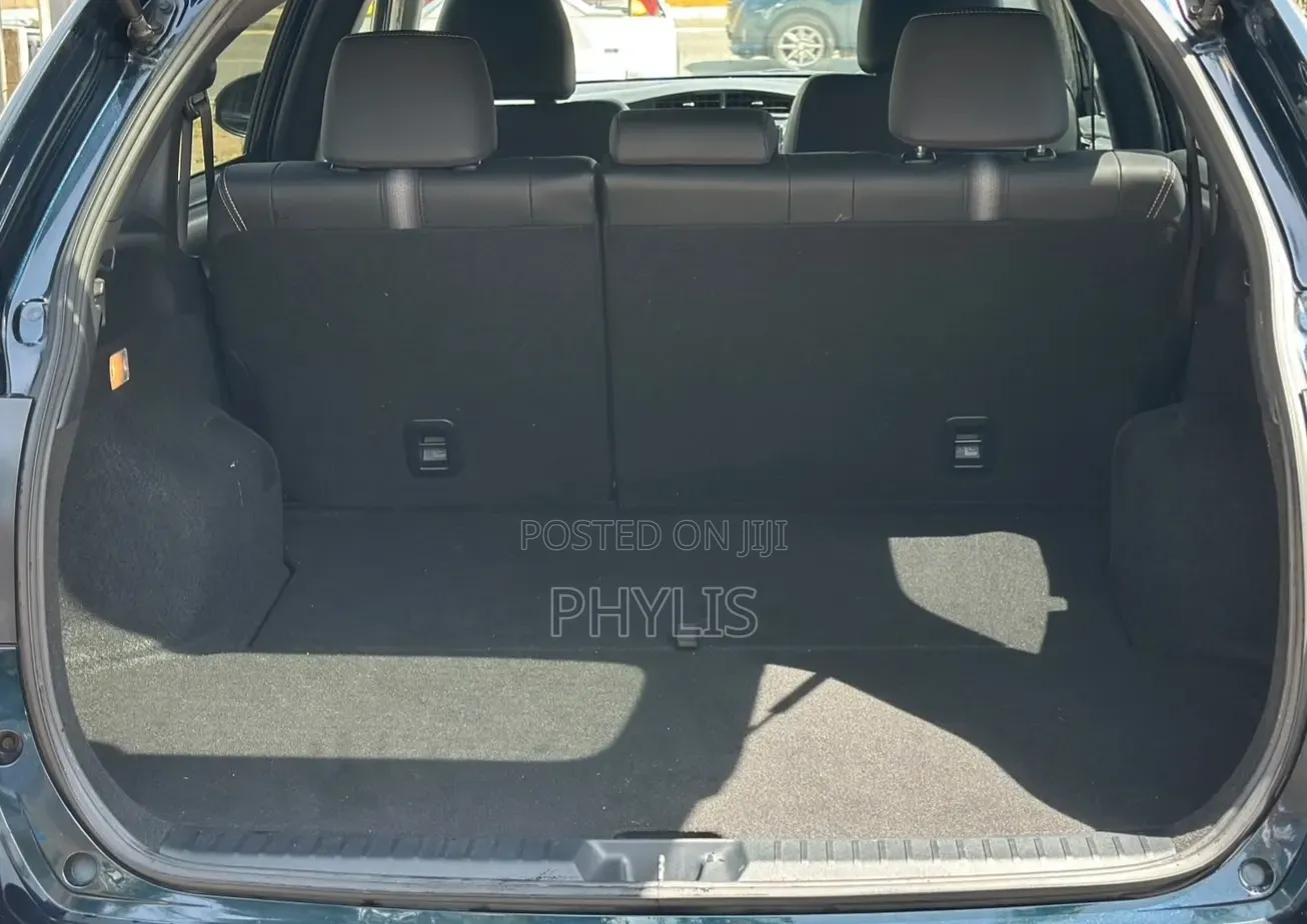 Toyota Corolla Fielder 1.5 Hybrid FWD 2019 Black