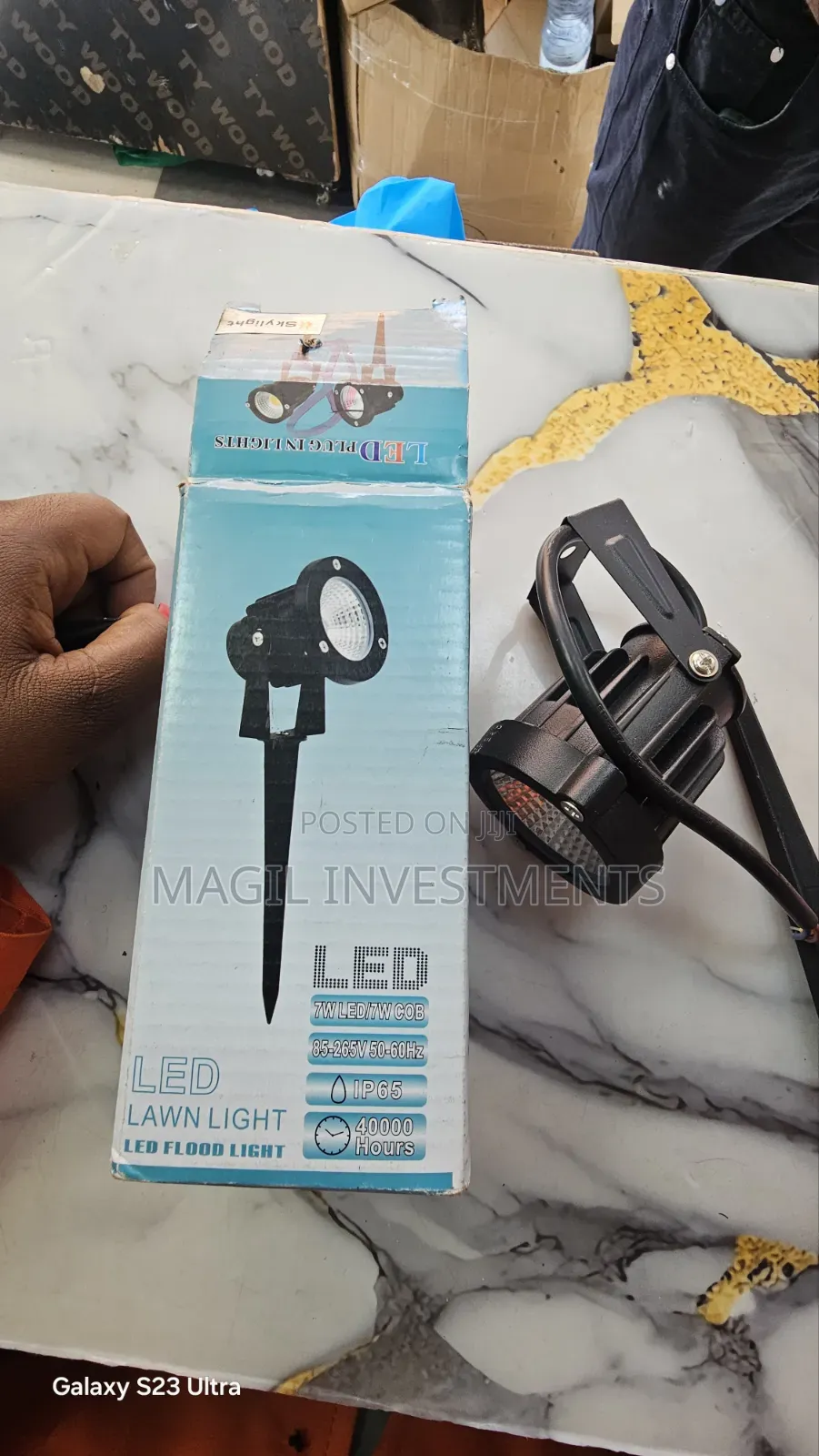 Spike Outdoor Light