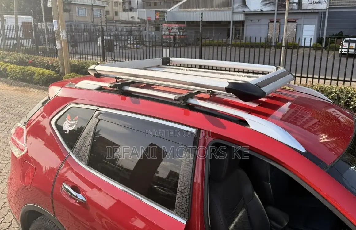 Nissan X-Trail 2.0 Petrol AWD 2017 Red