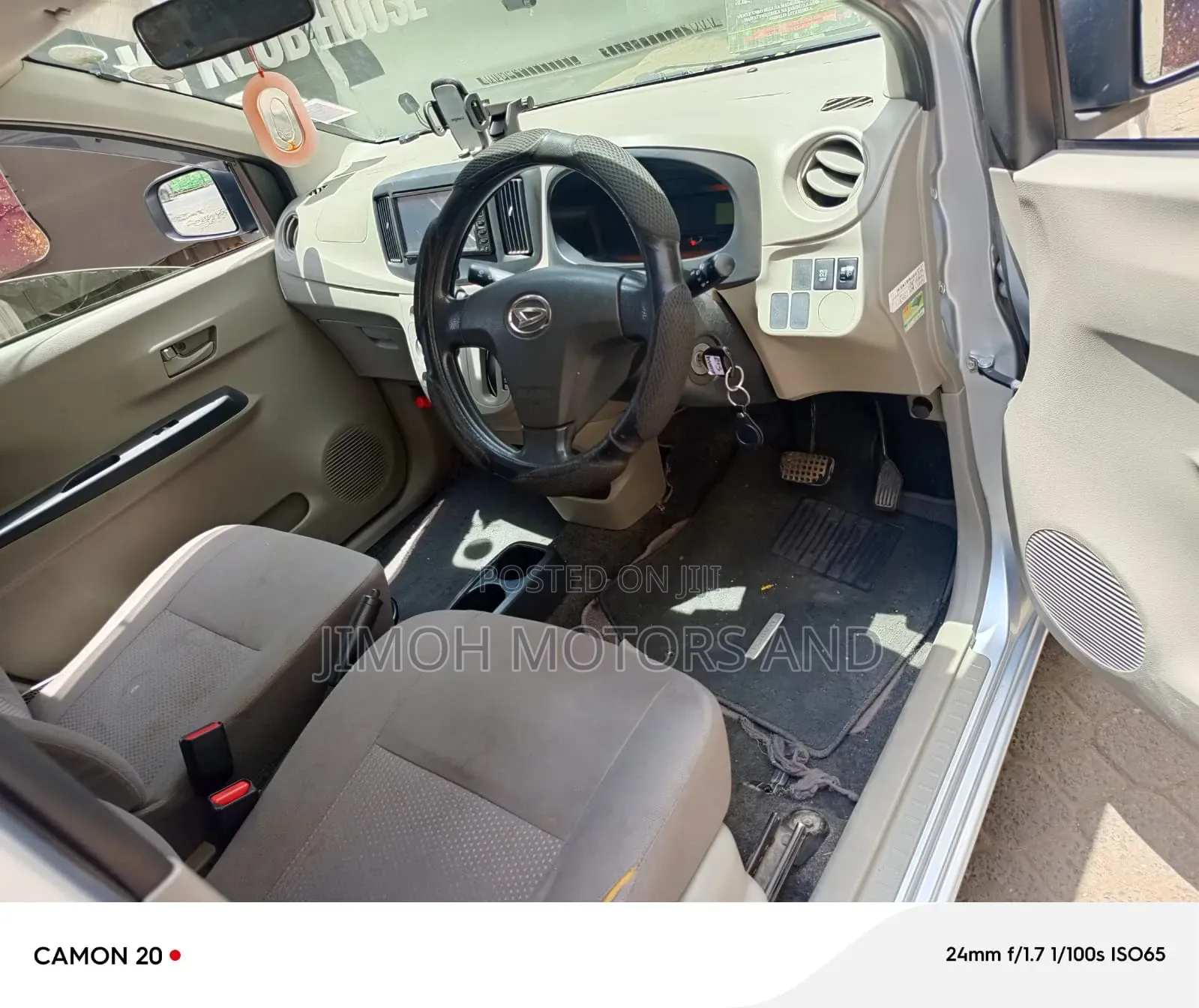 Daihatsu Mira 2015 Silver