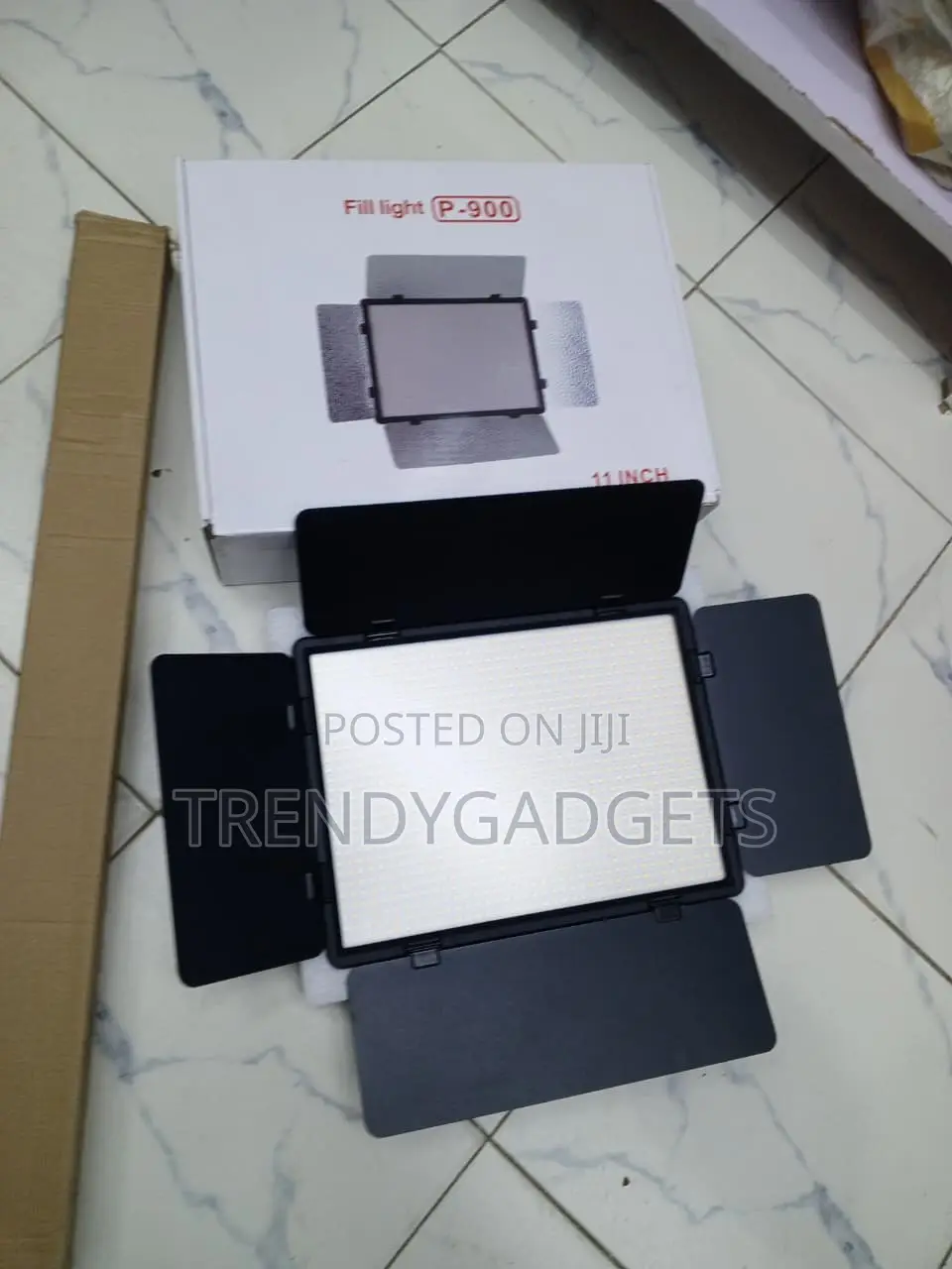 P-900 LED Fill Light With Tripod Stand for Studio