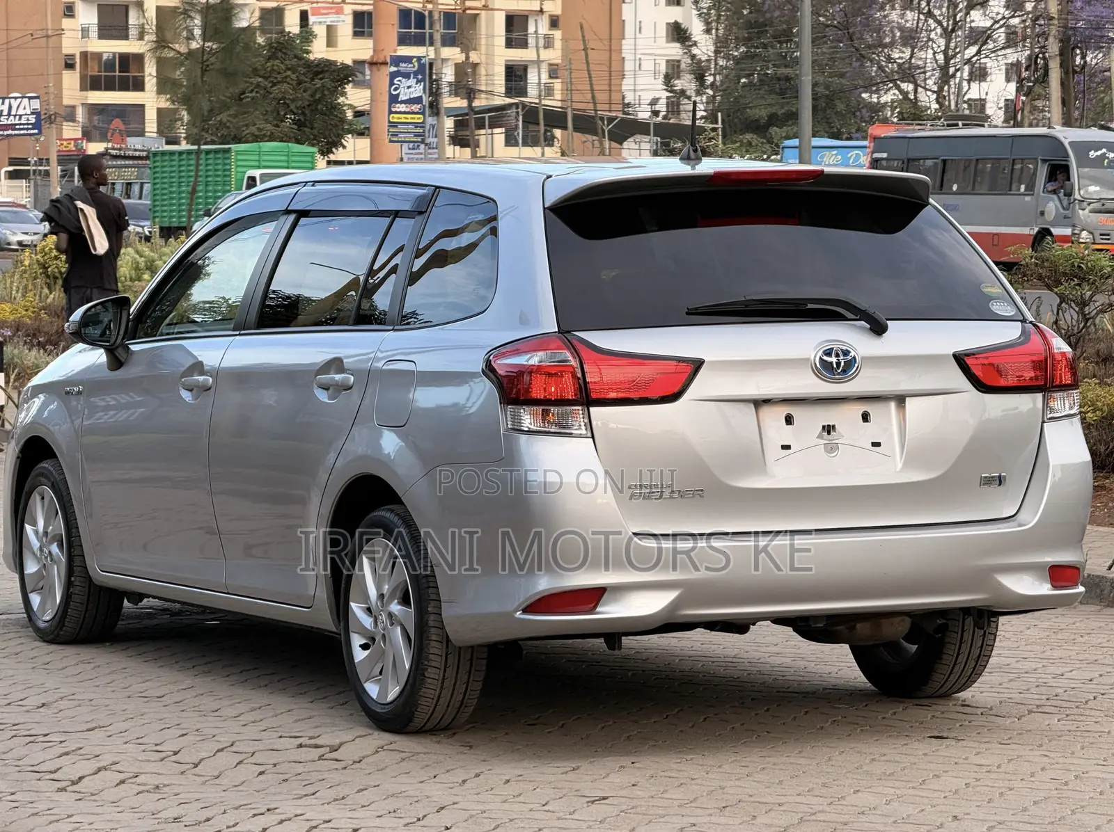 Toyota Corolla Fielder 1.5 Hybrid FWD 2019 Silver